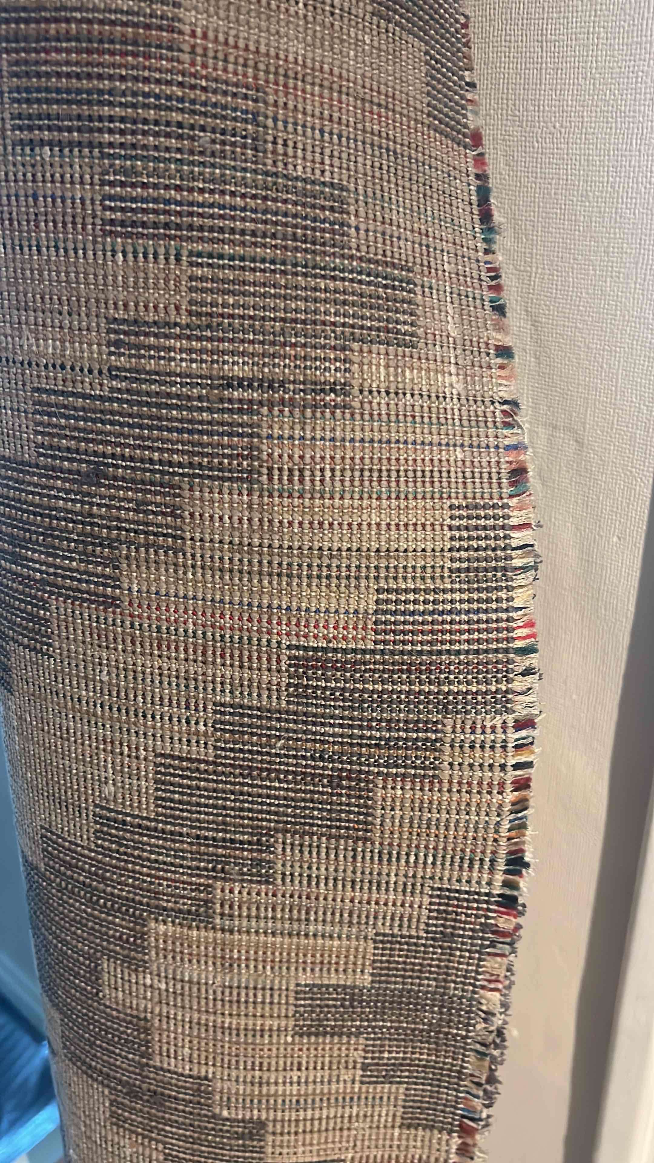 Alfombra con diseño geométrico - miniatura 4