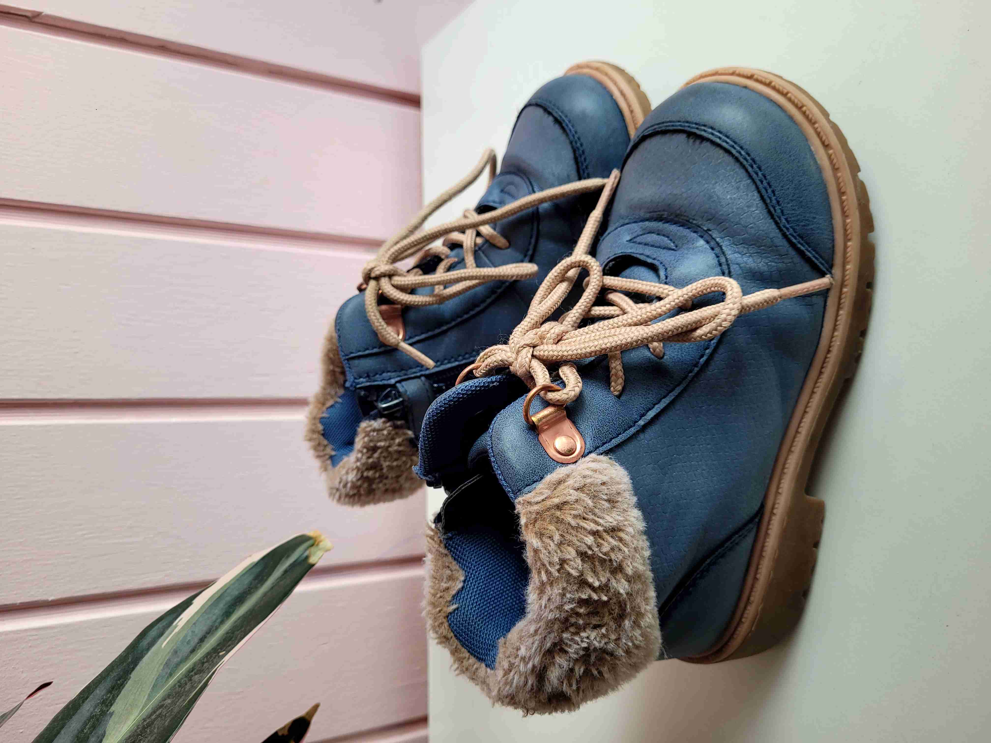 Zapatos infantiles azul y rosa - miniatura 3