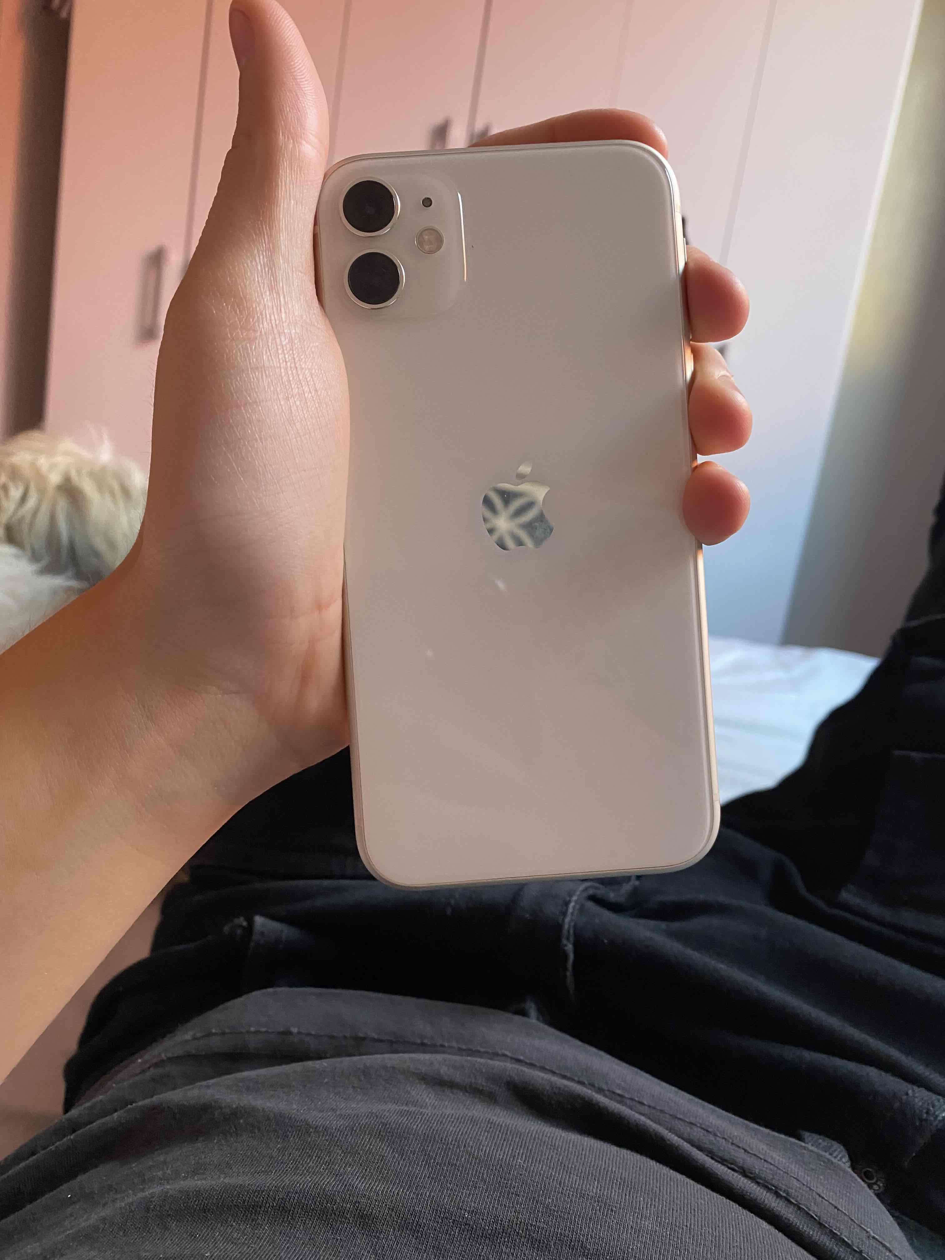 iPhone 11 usado como nuevo - 3