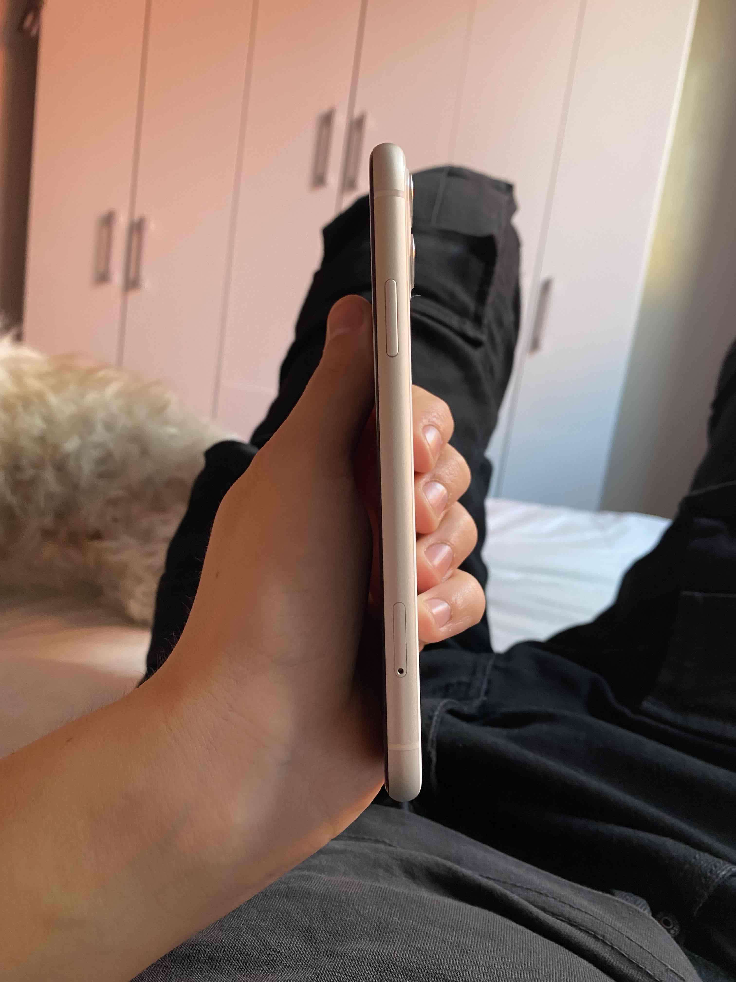 iPhone 11 usado como nuevo - 4