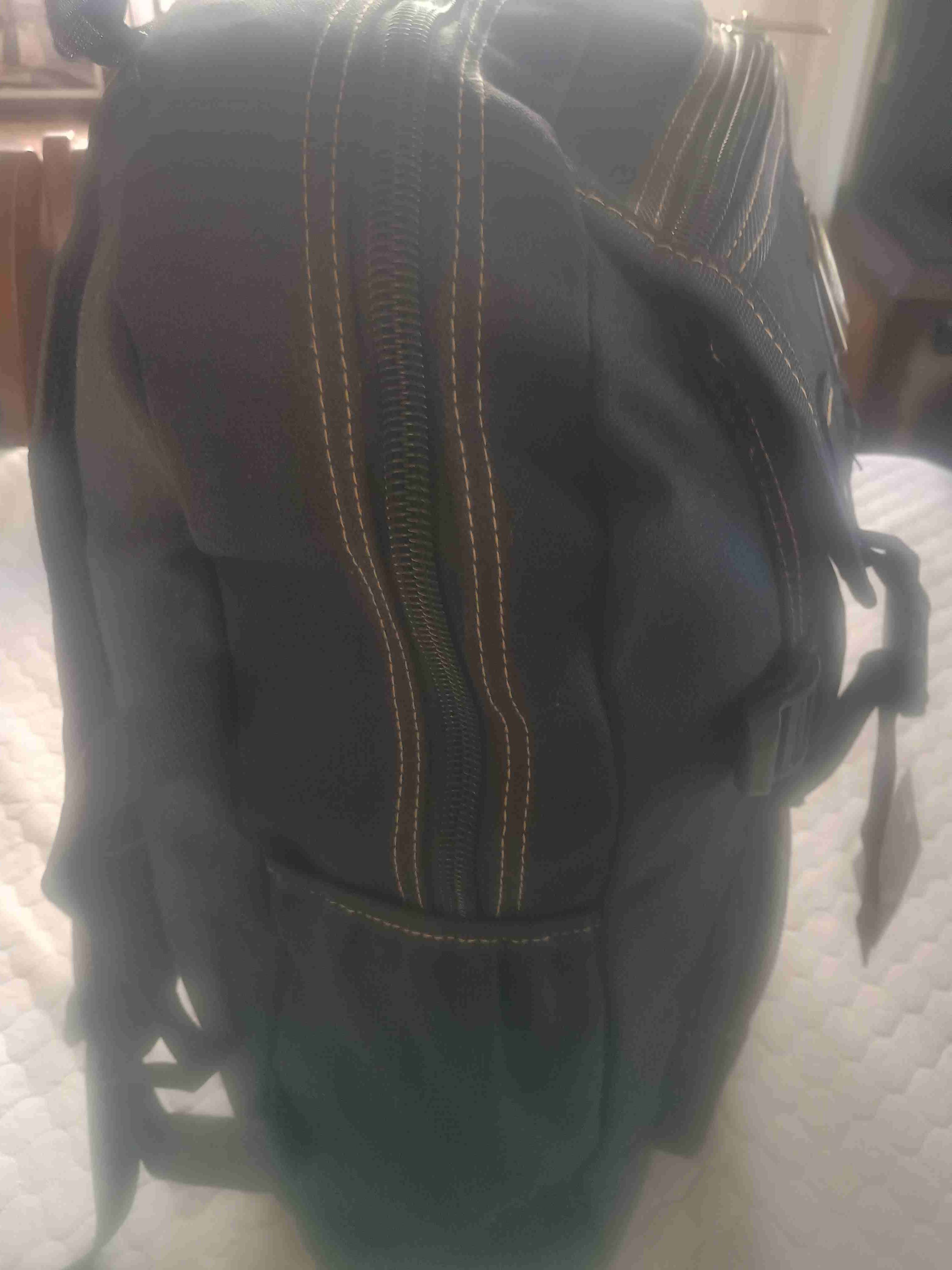 Mochila negra resistente - 3