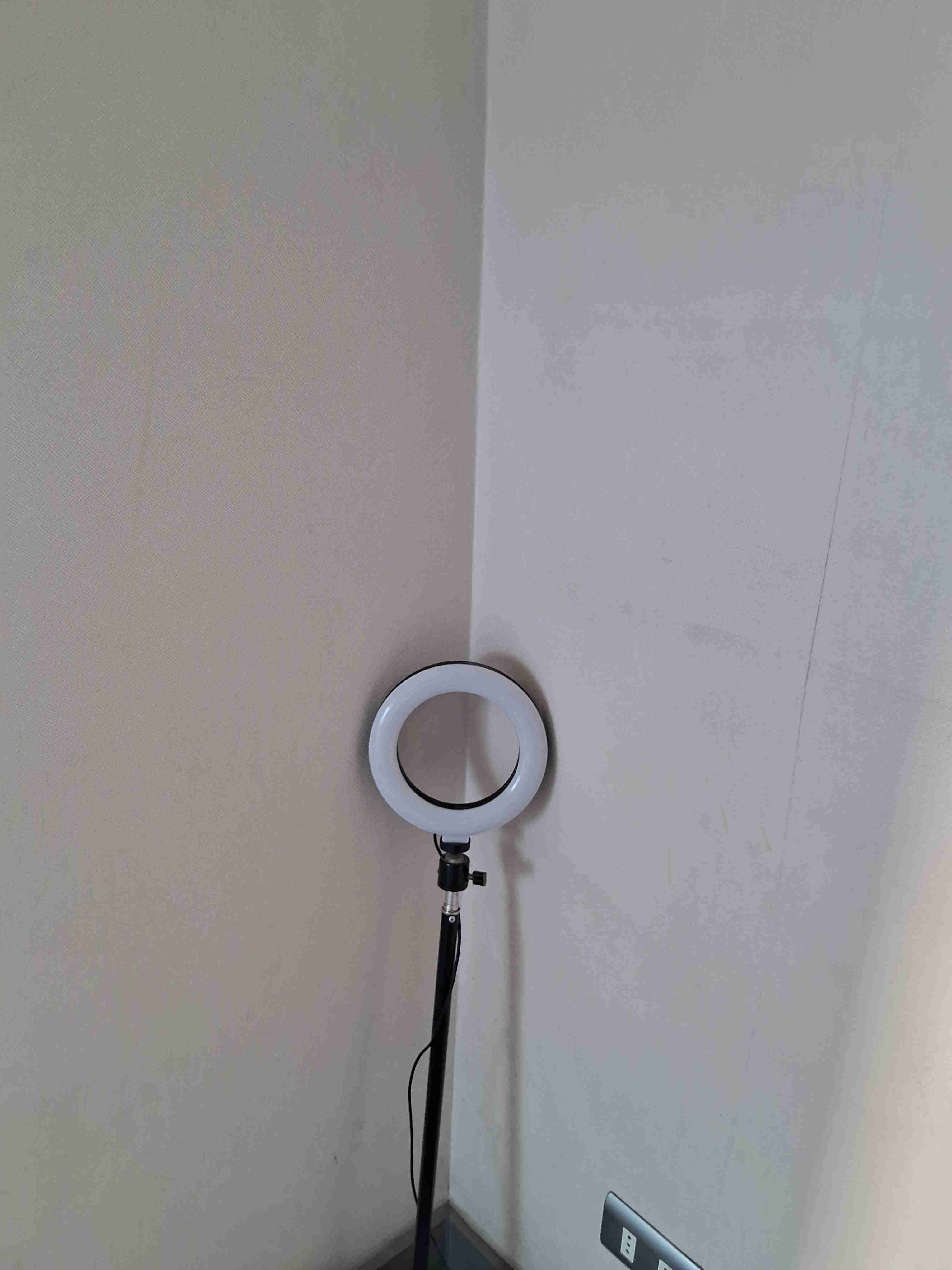 Aro de luz con trípode - 1