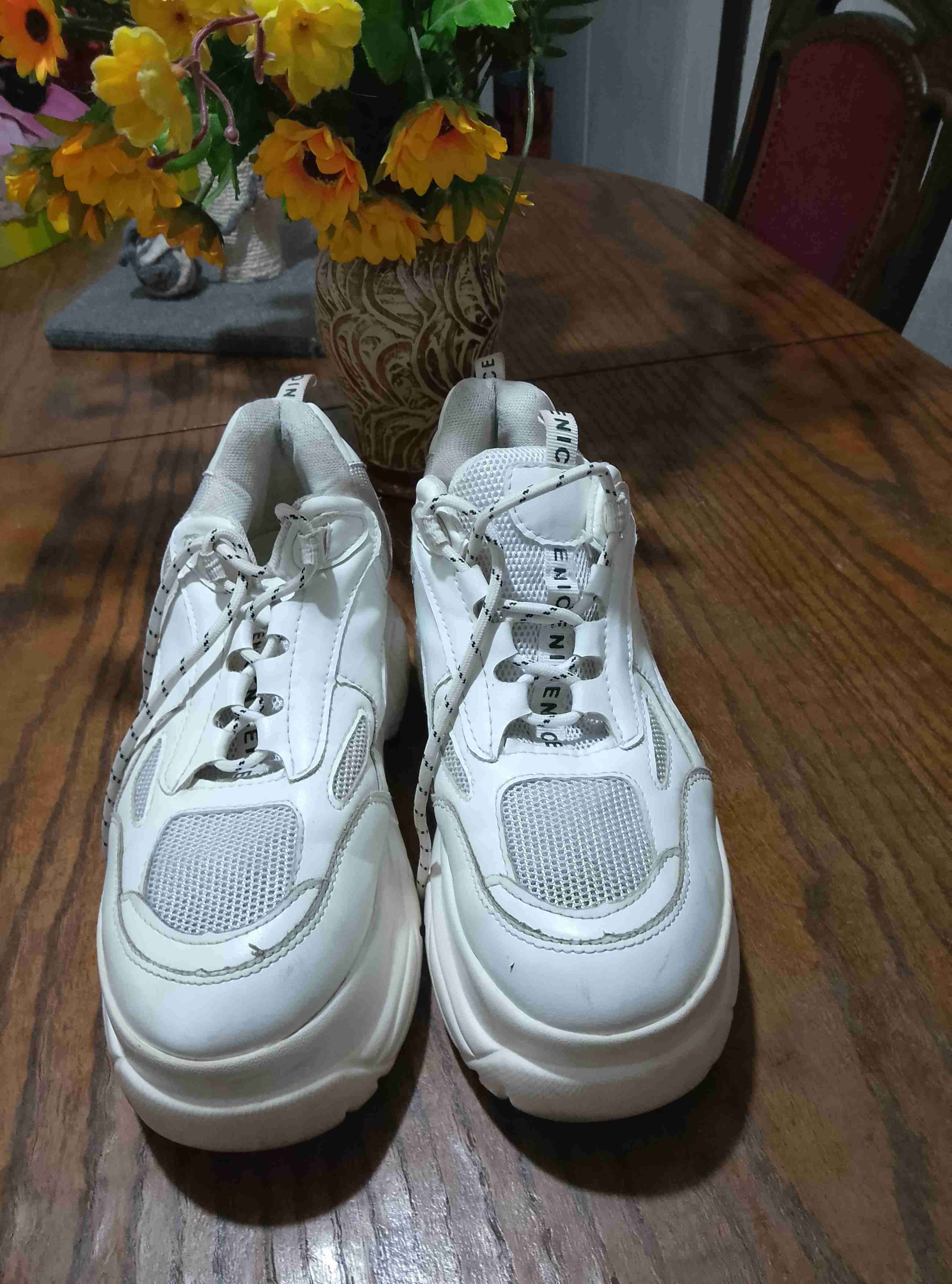 Zapatillas deportivas blancas - miniatura 2