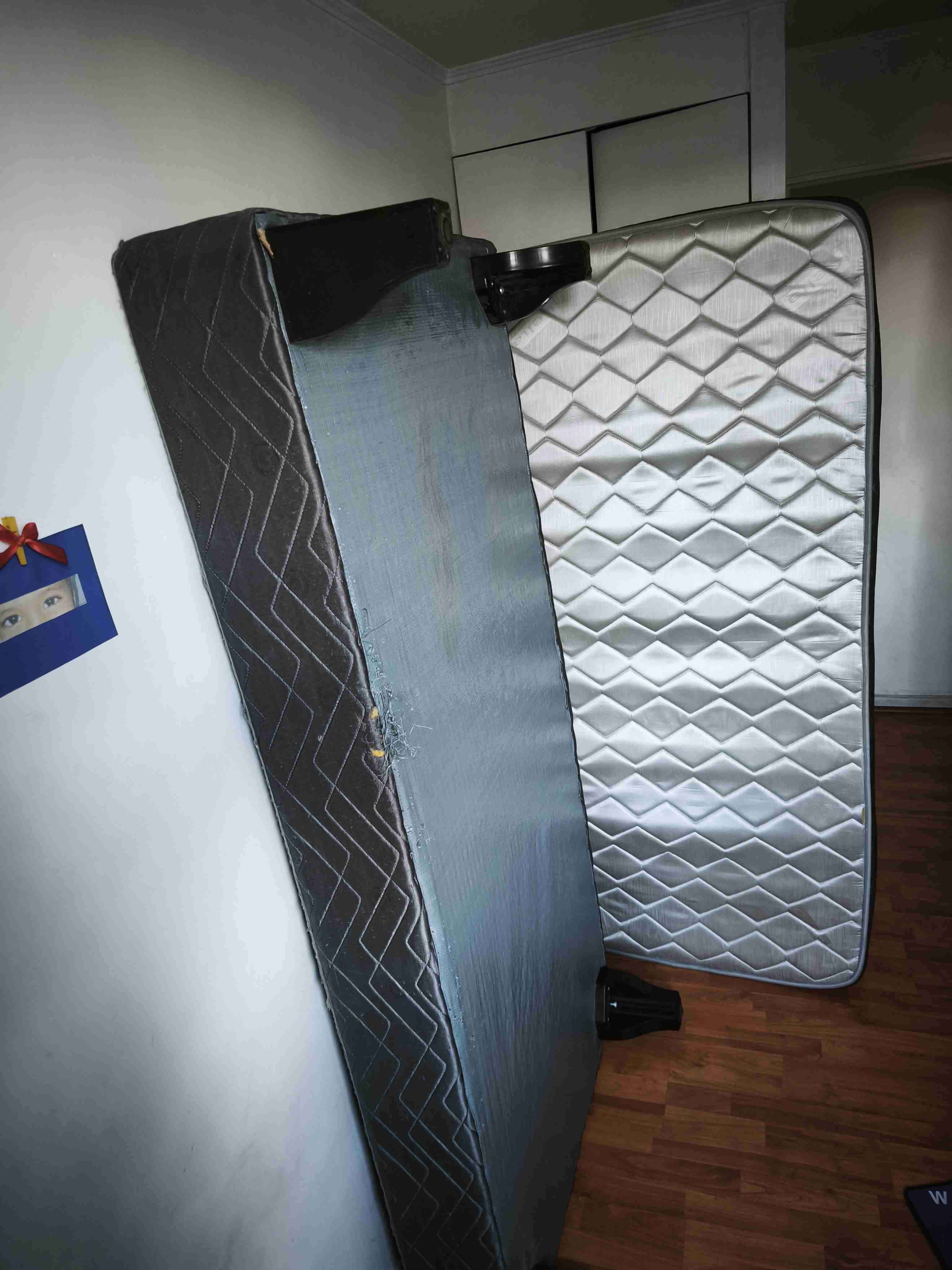 Cama de 1 plaza con colchón, con menos de 1 año - miniatura 4