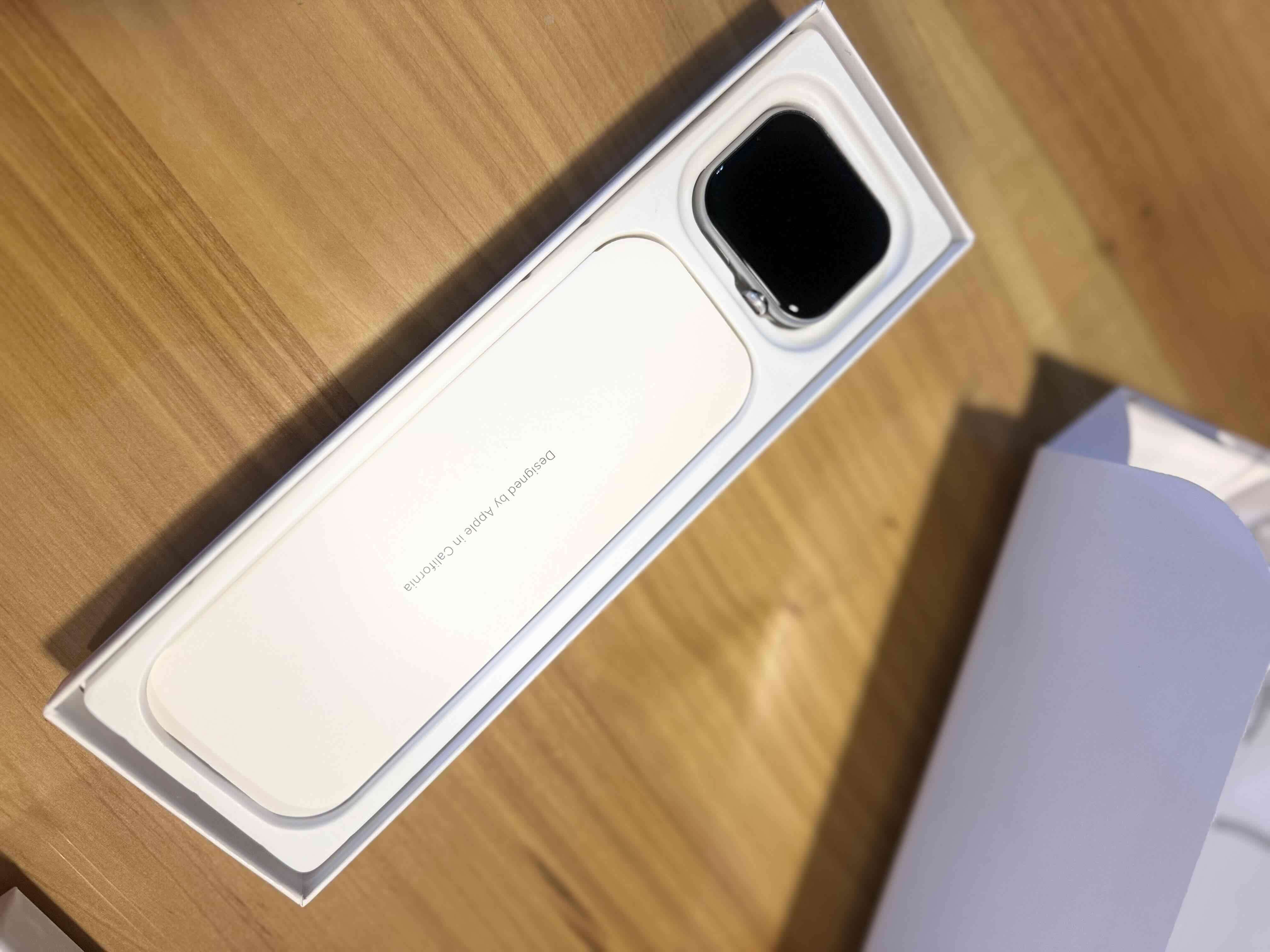 Reloj inteligente con correa gris - 5