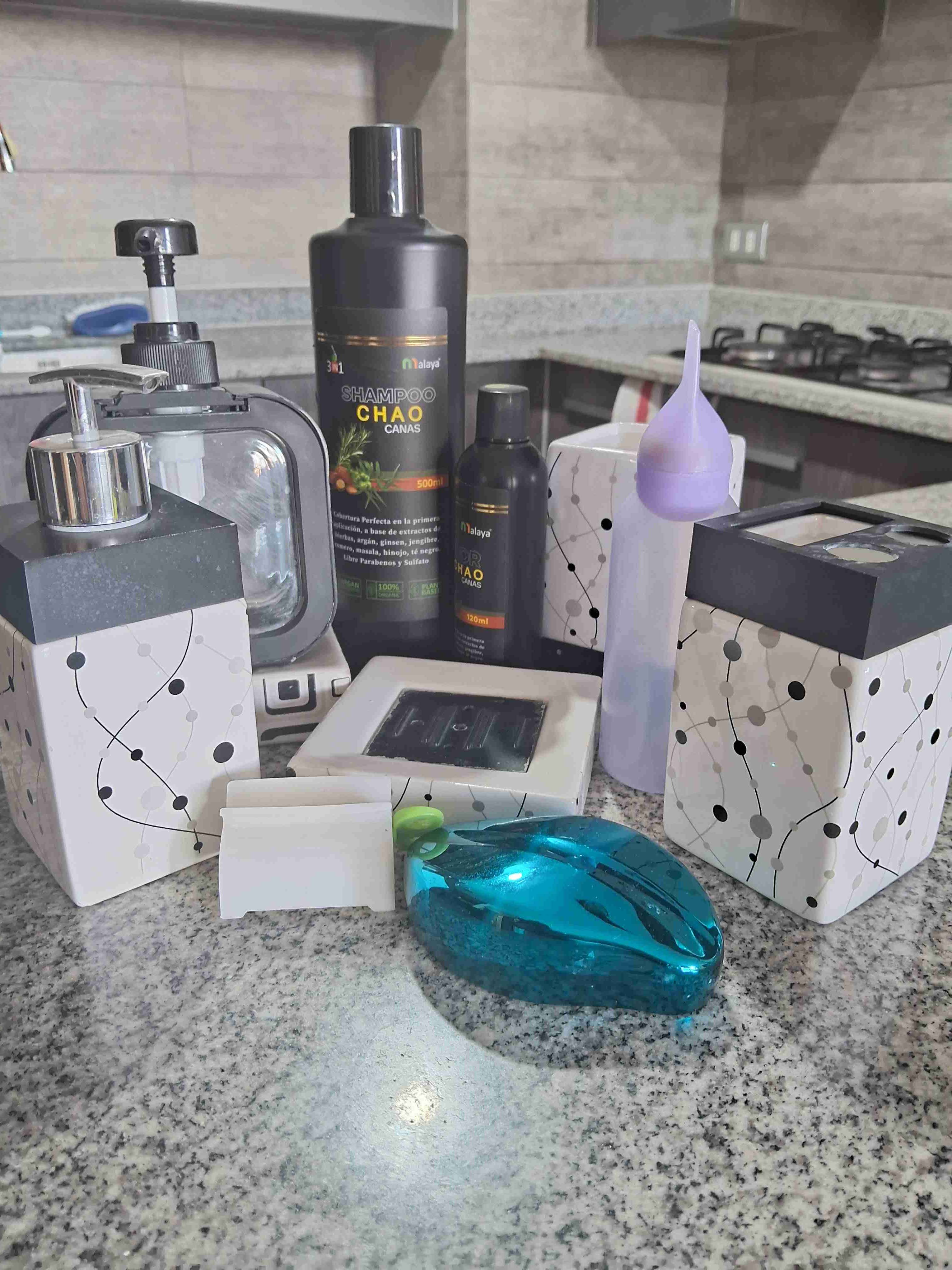 Set de dispensadores de jabón y shampoo