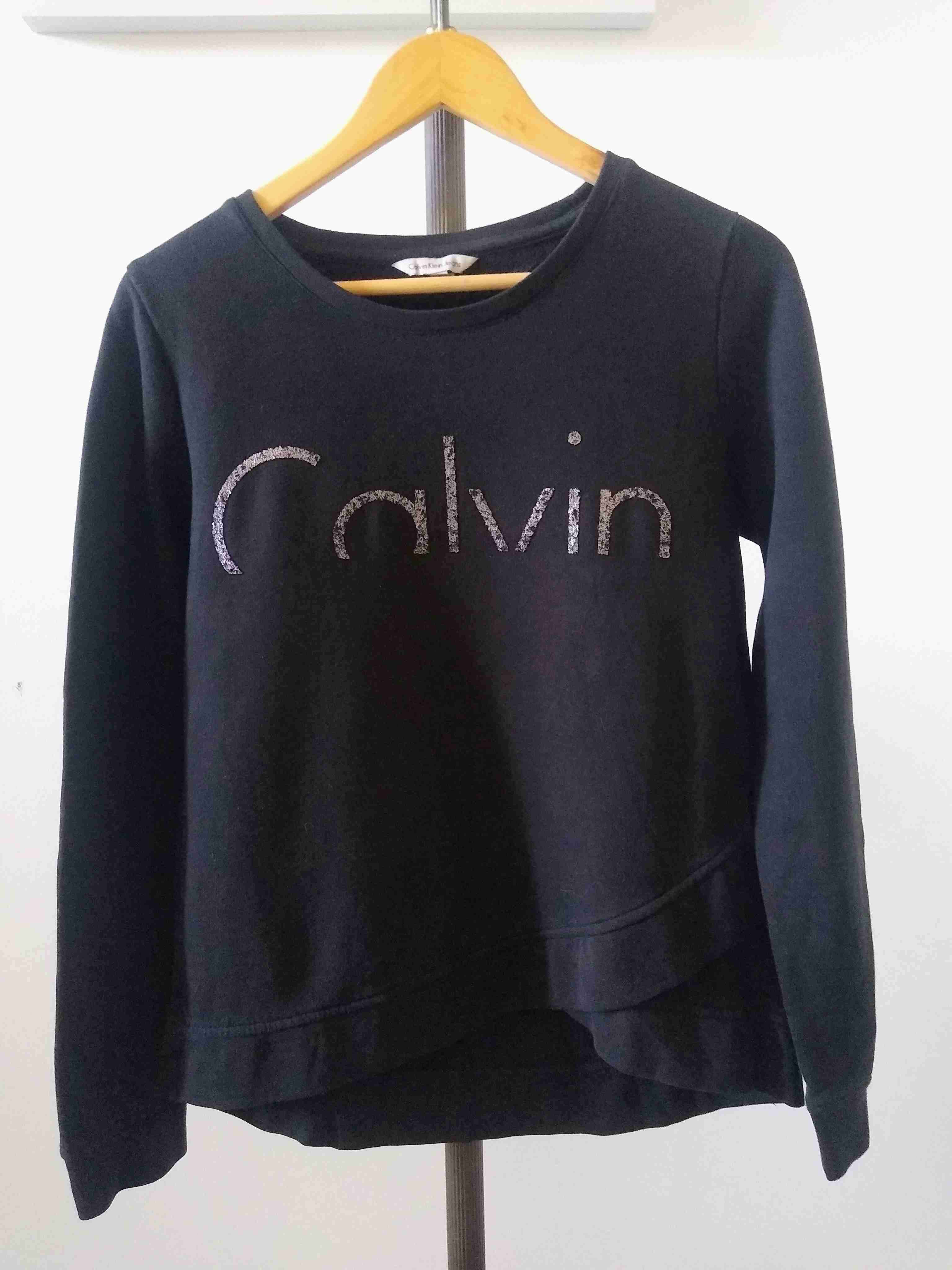 Polerón negro Calvin - 1