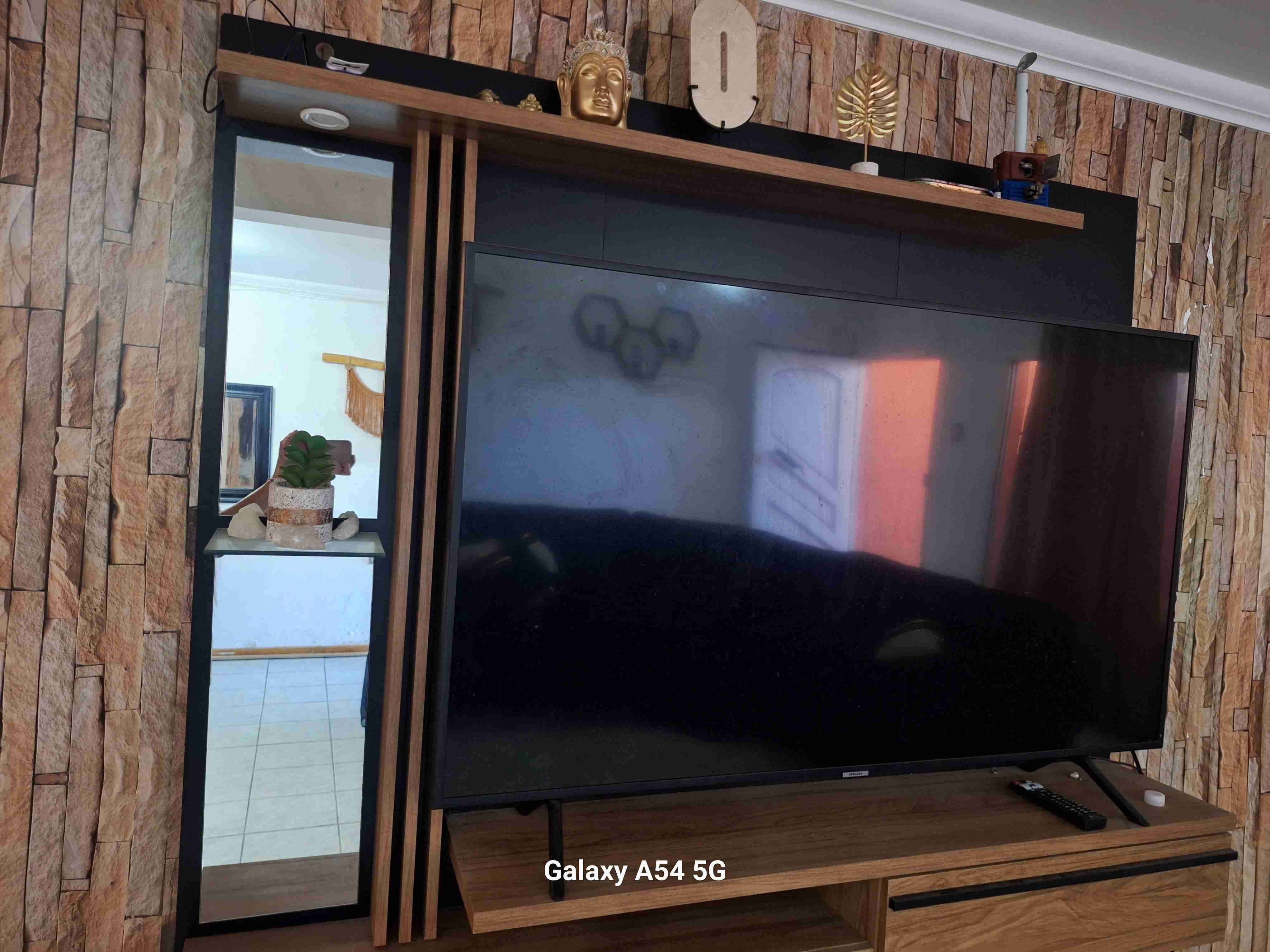 Televisor pantalla plana HD - 2