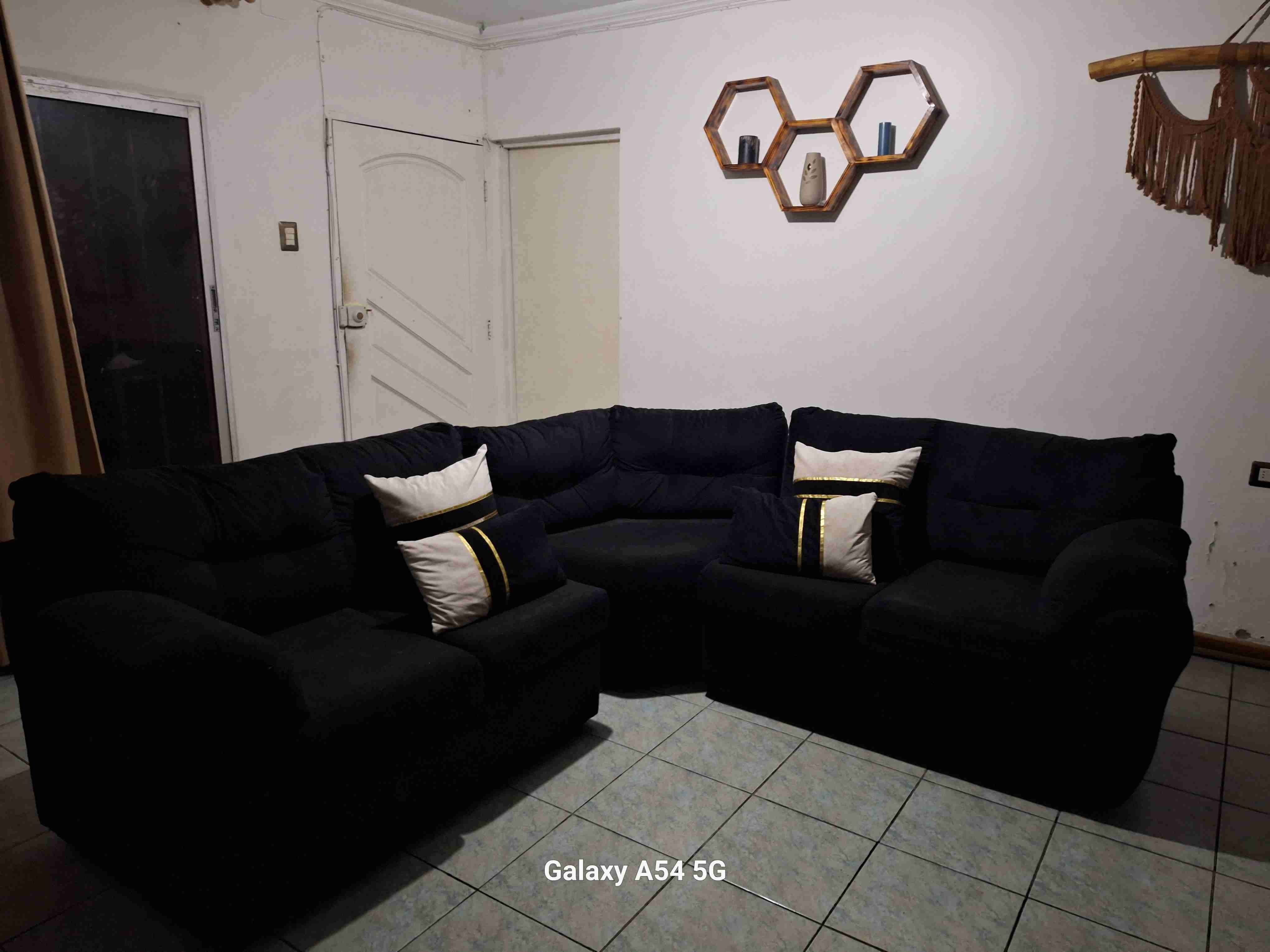 Seccional negro con cojines - 2