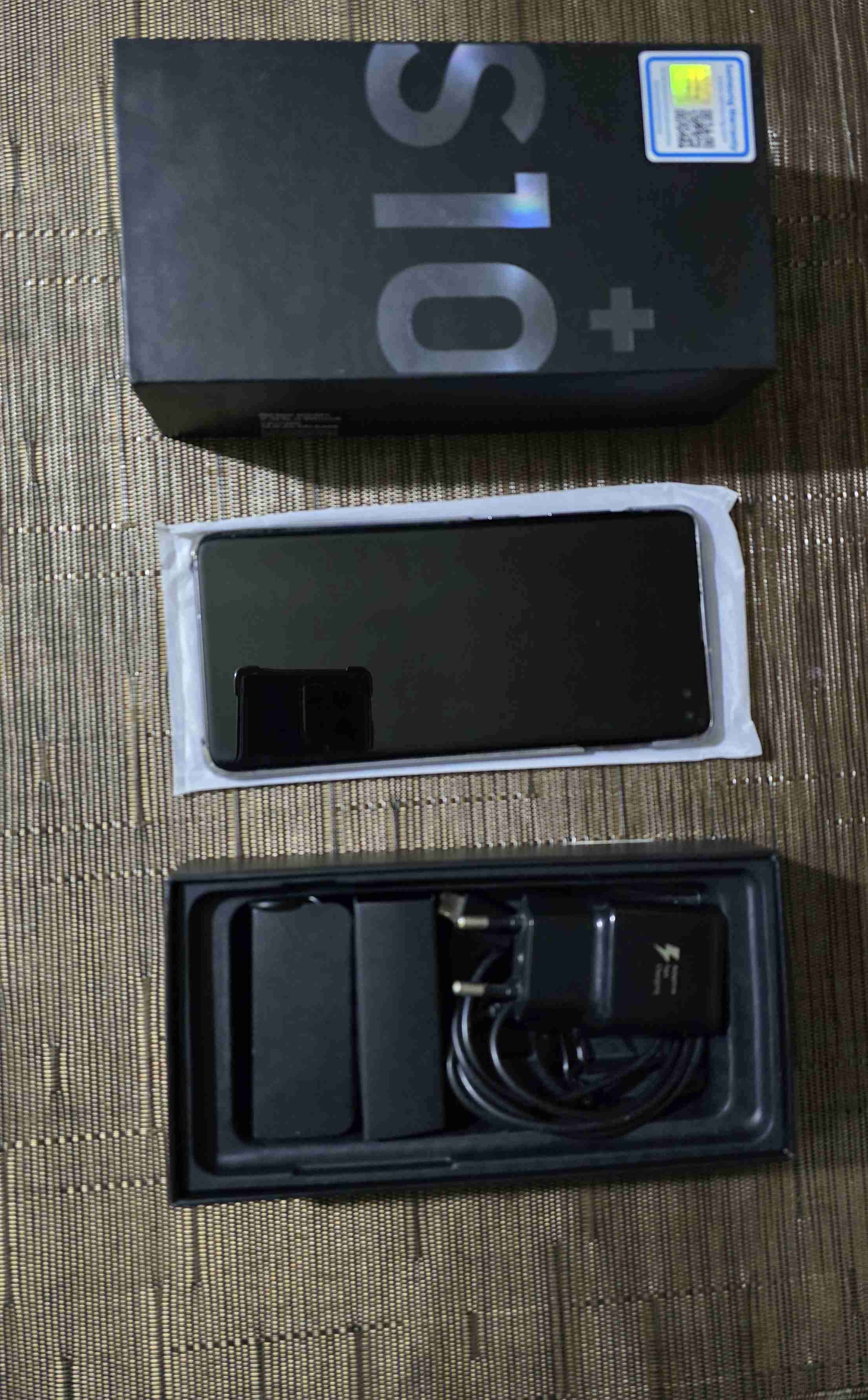 Samsung Galaxy S20 Ultra 5G + Samsung Galaxy S10+ - miniatura 2