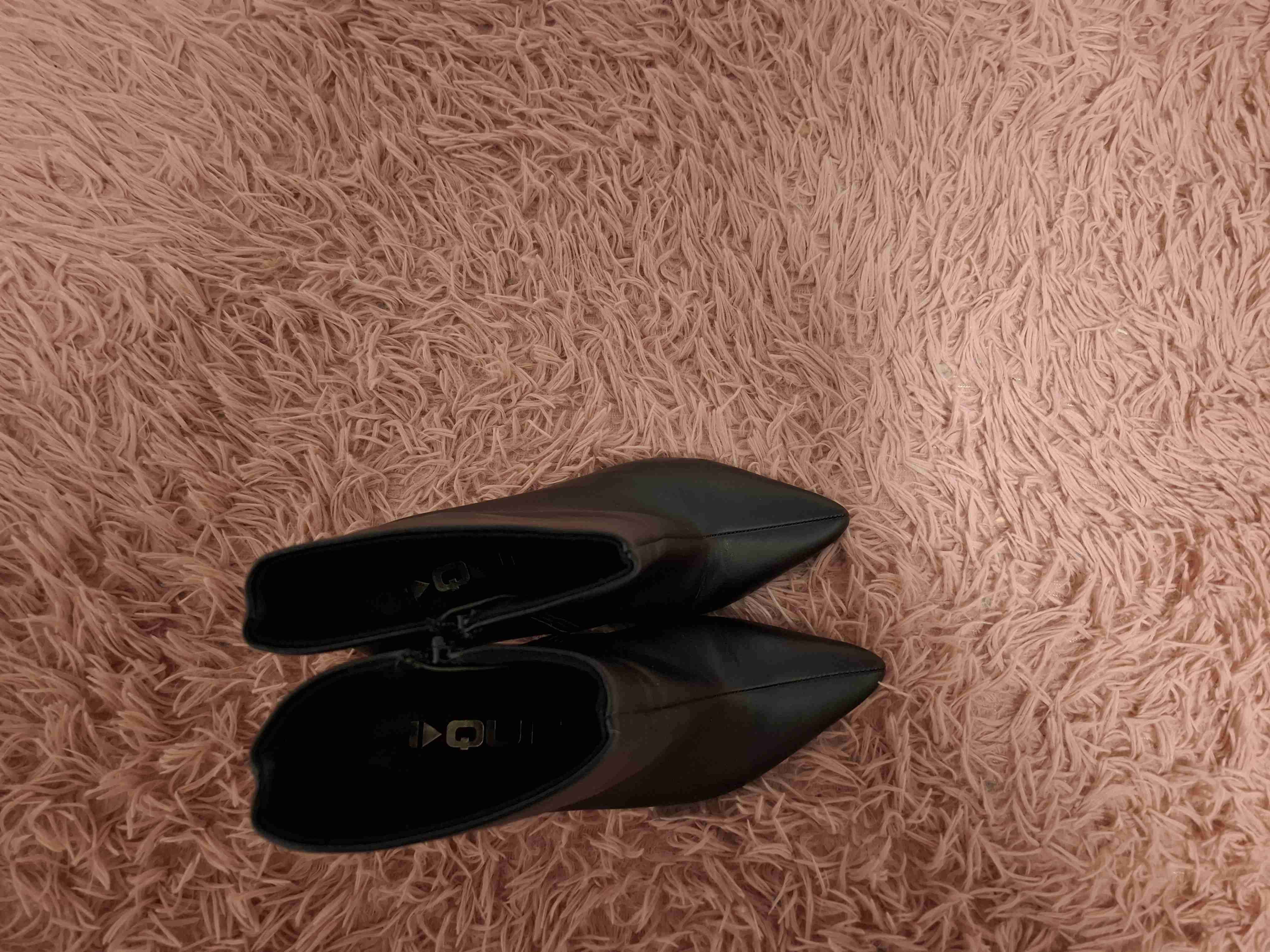 Botines negros de tacón - miniatura 4