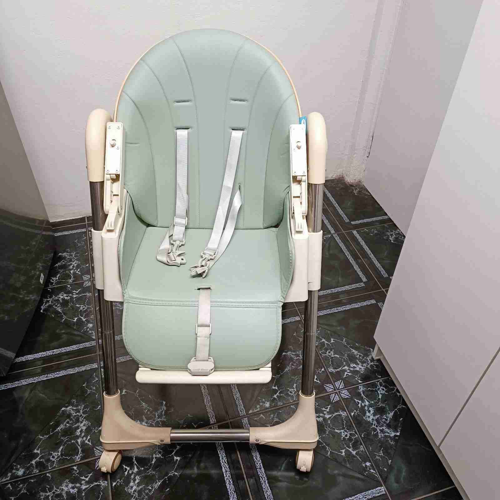 Silla de comer para bebé en excelente estado - miniatura 3