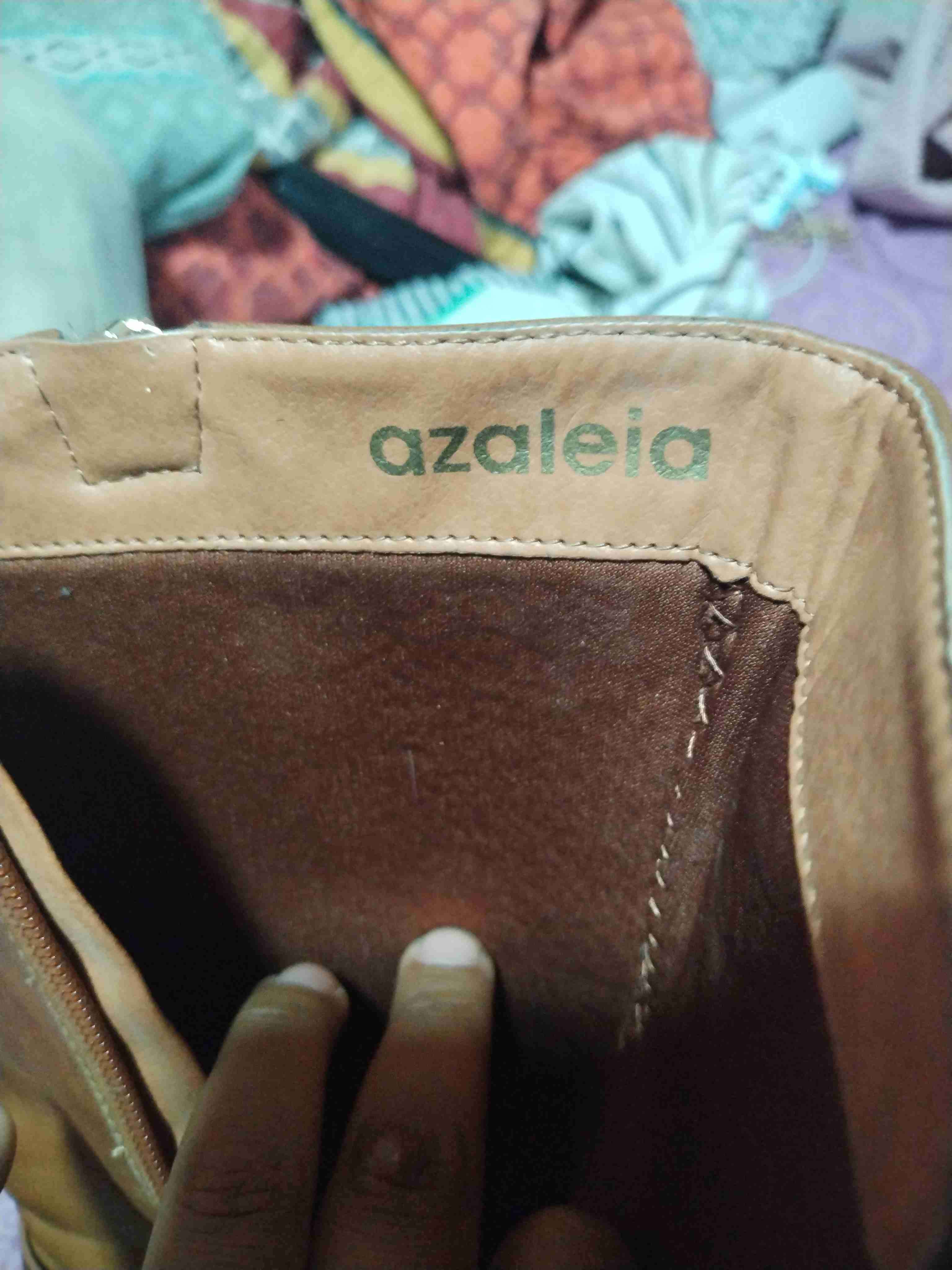 Botas color café con tacón - 5