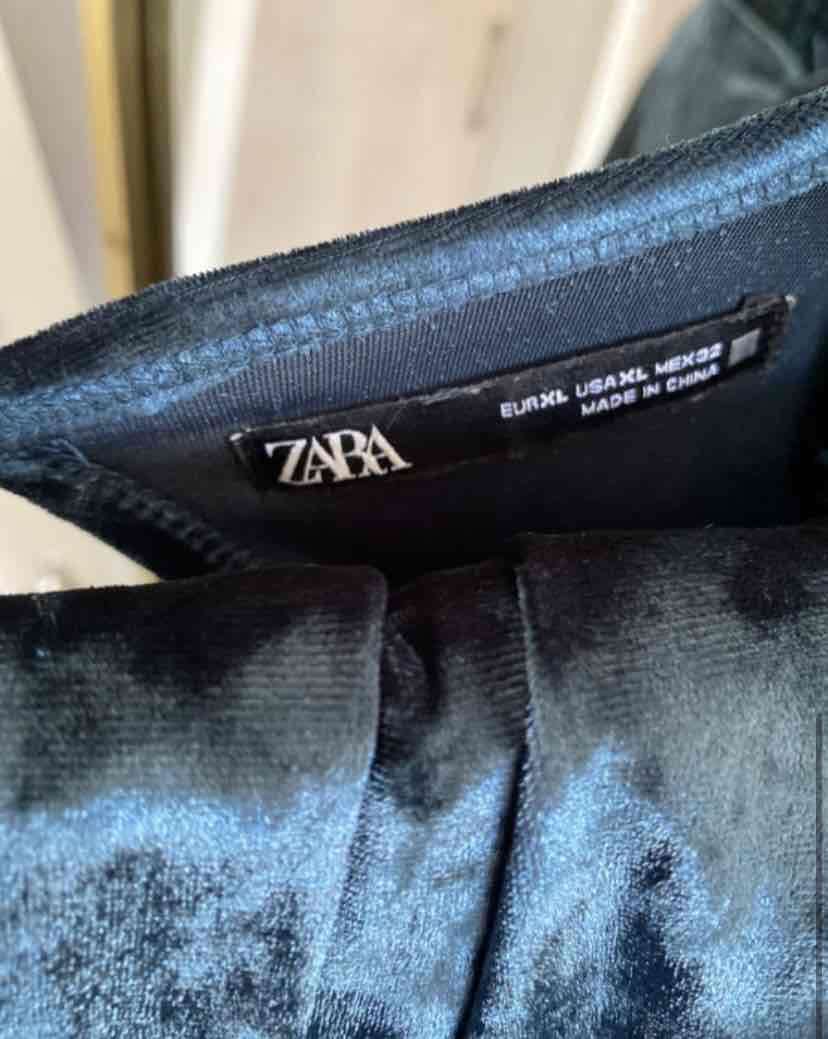 Vestido midi de terciopelo verde - 2