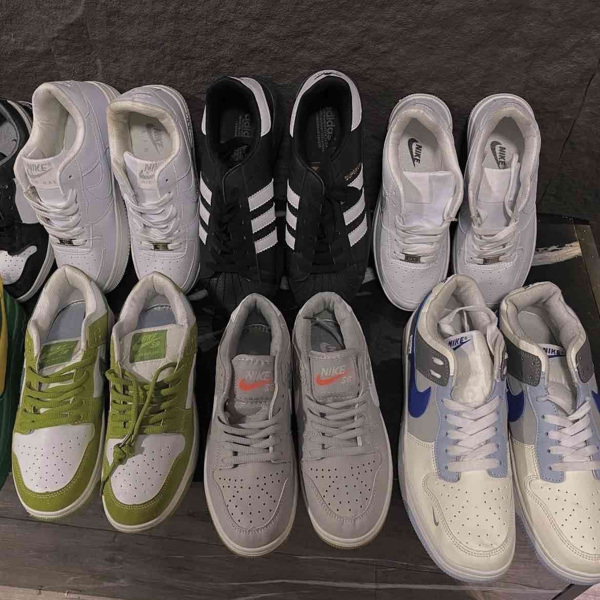 Lote de zapatillas - miniatura 1