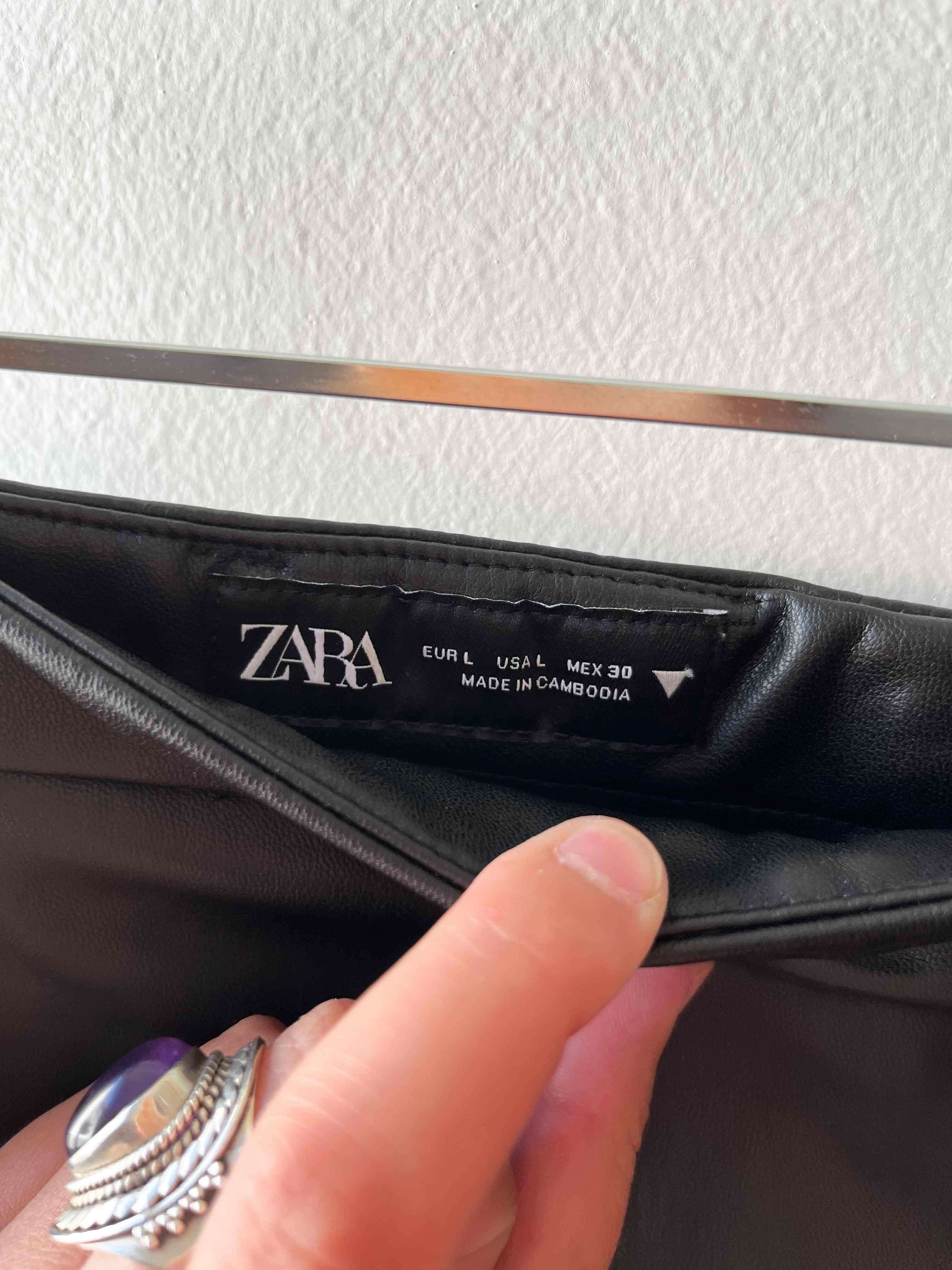 Falda negra Zara - 2