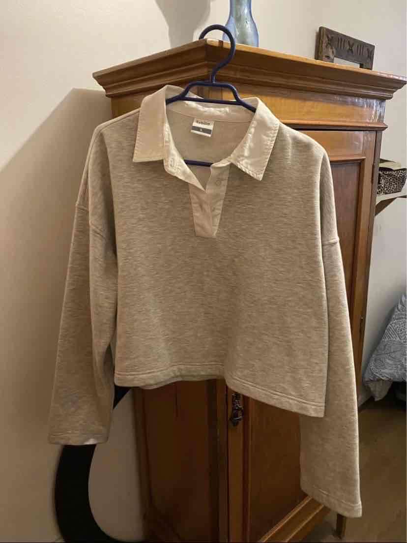 Poleron gris con cuello - 1