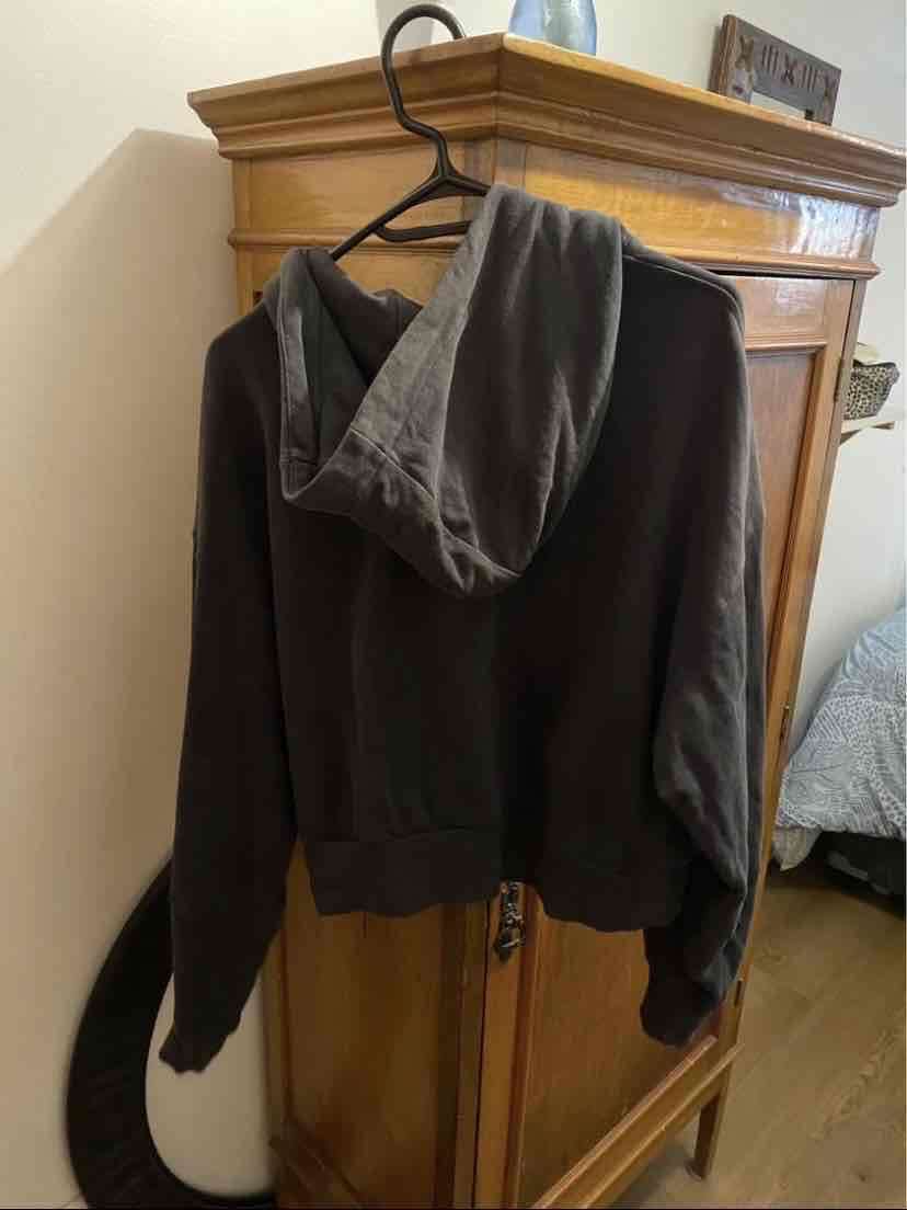 Polerón gris oscuro con capucha - miniatura 2