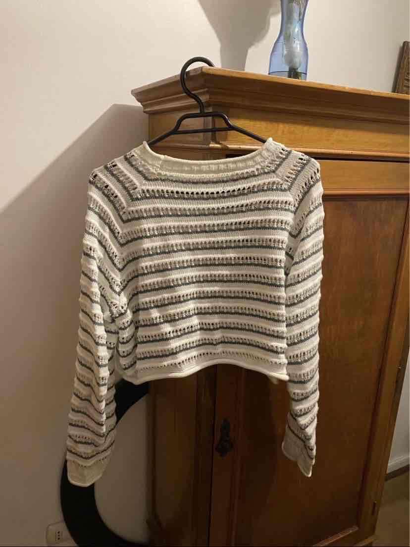 Sweater de rayas blanco y verde - 2