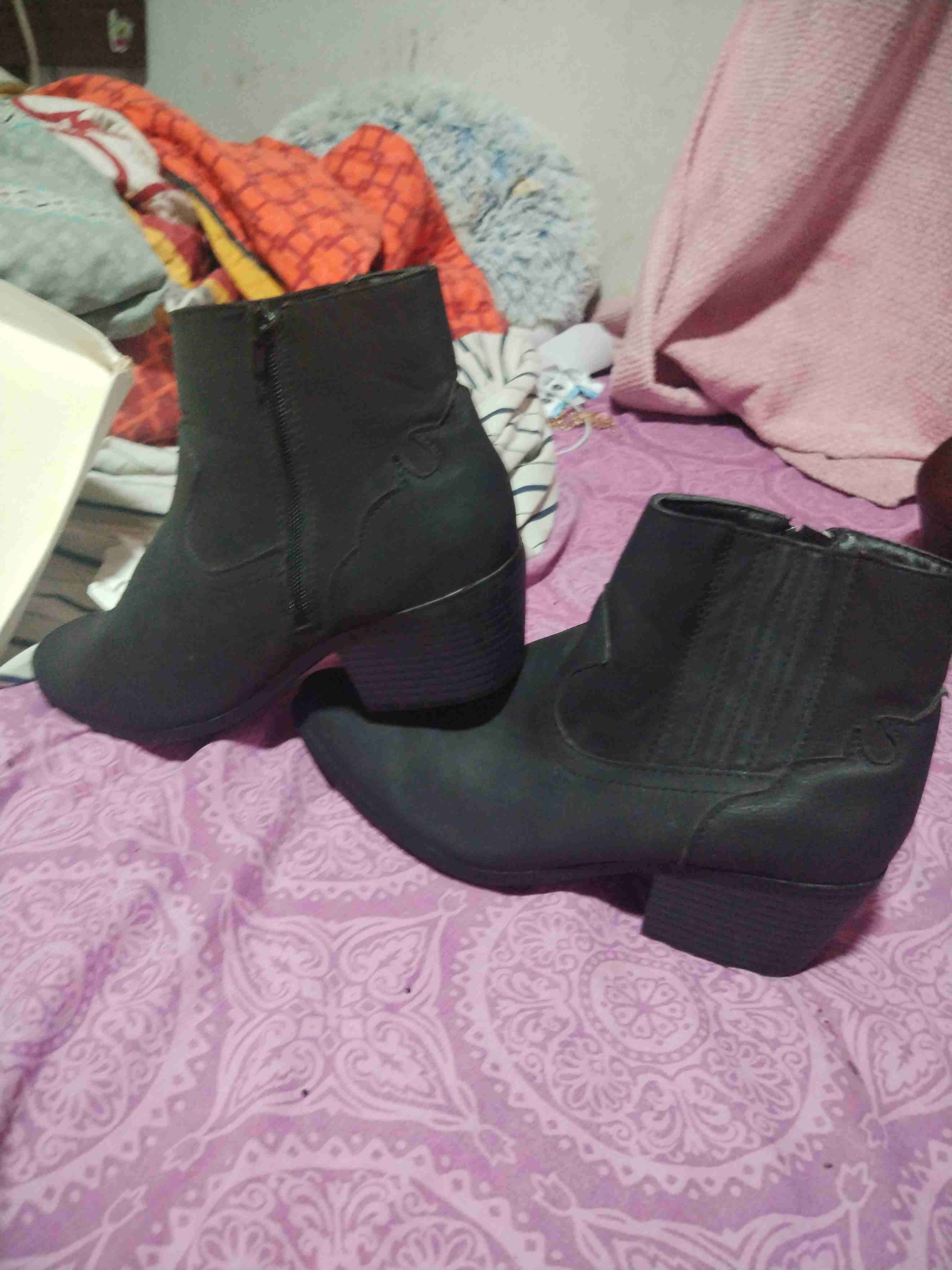 Botines negros de cuero - miniatura 4