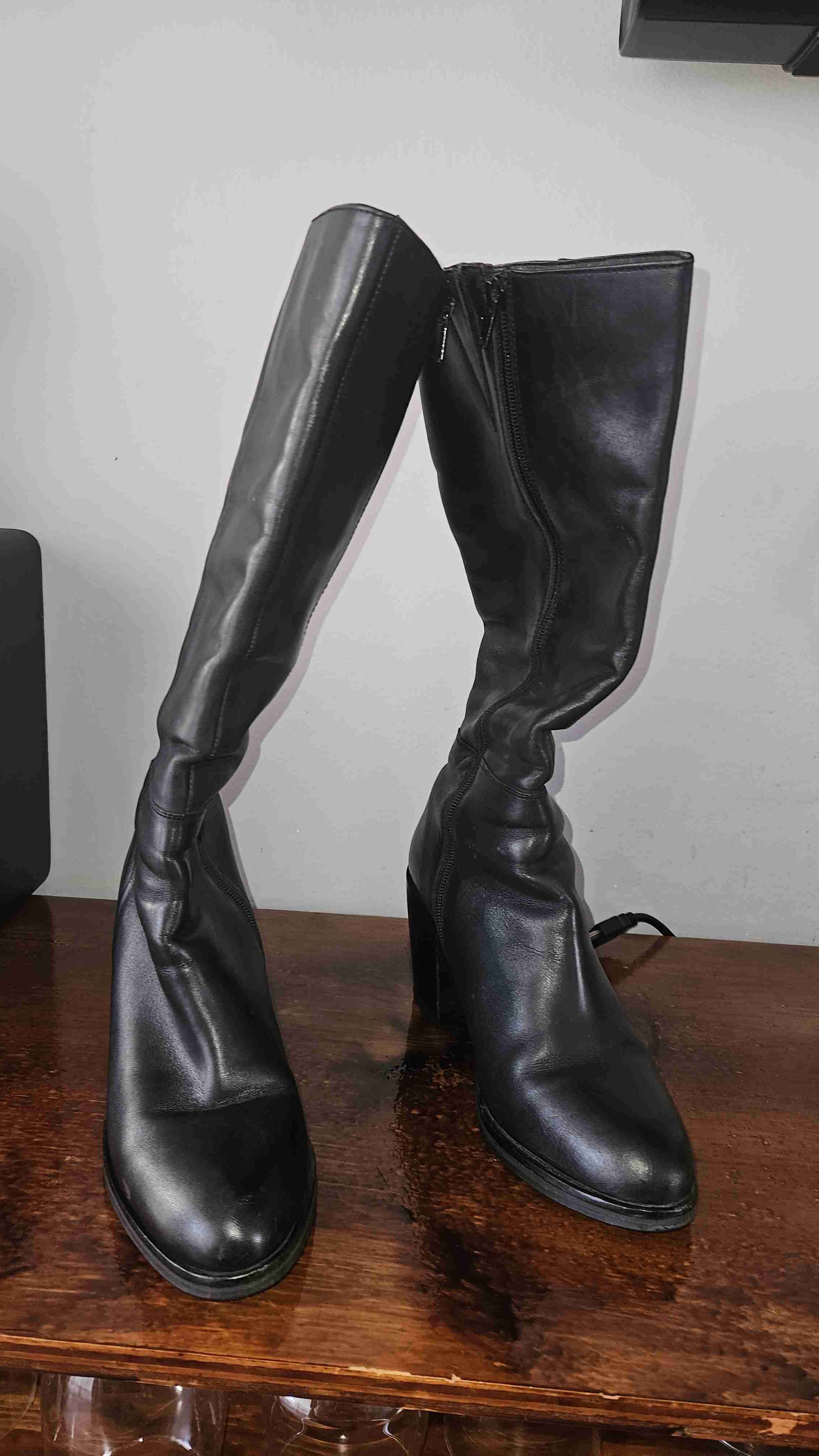 Botas de cuero - miniatura 2