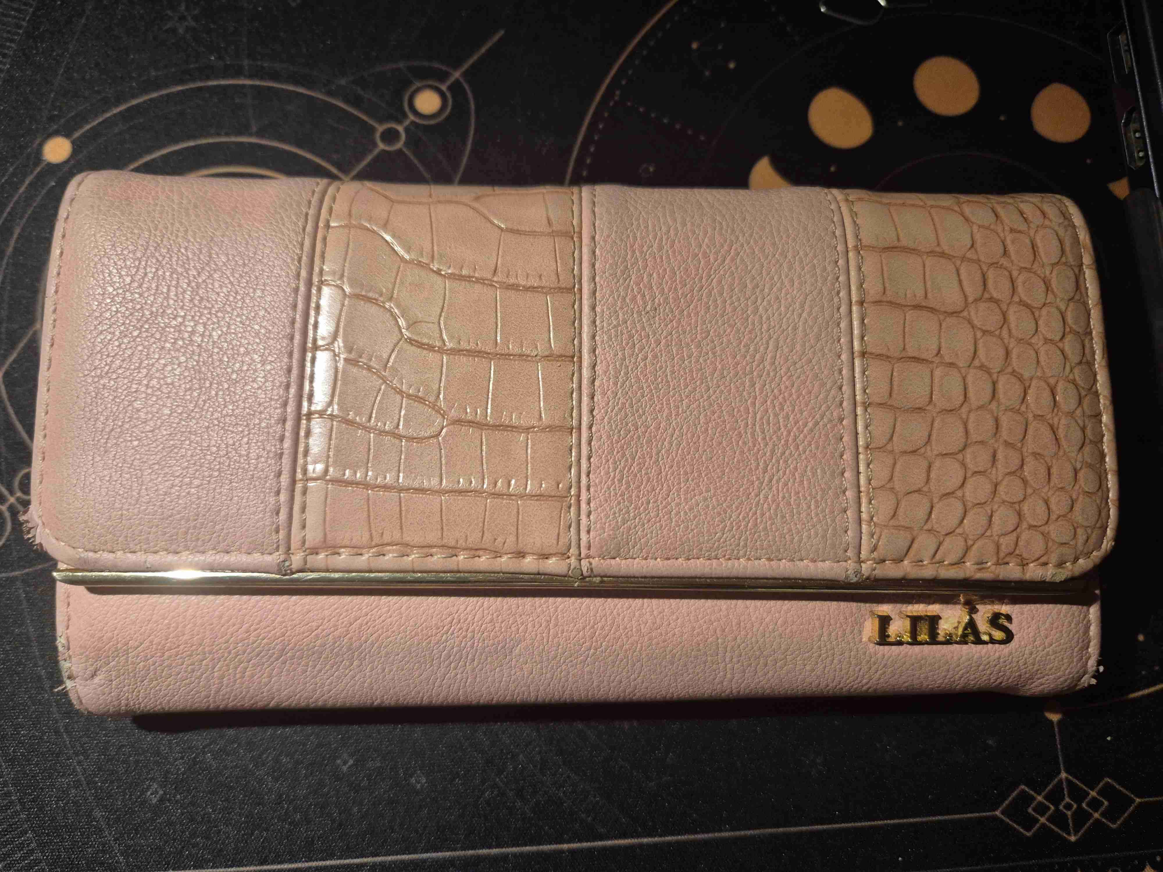 Billetera rosada amplia - 1