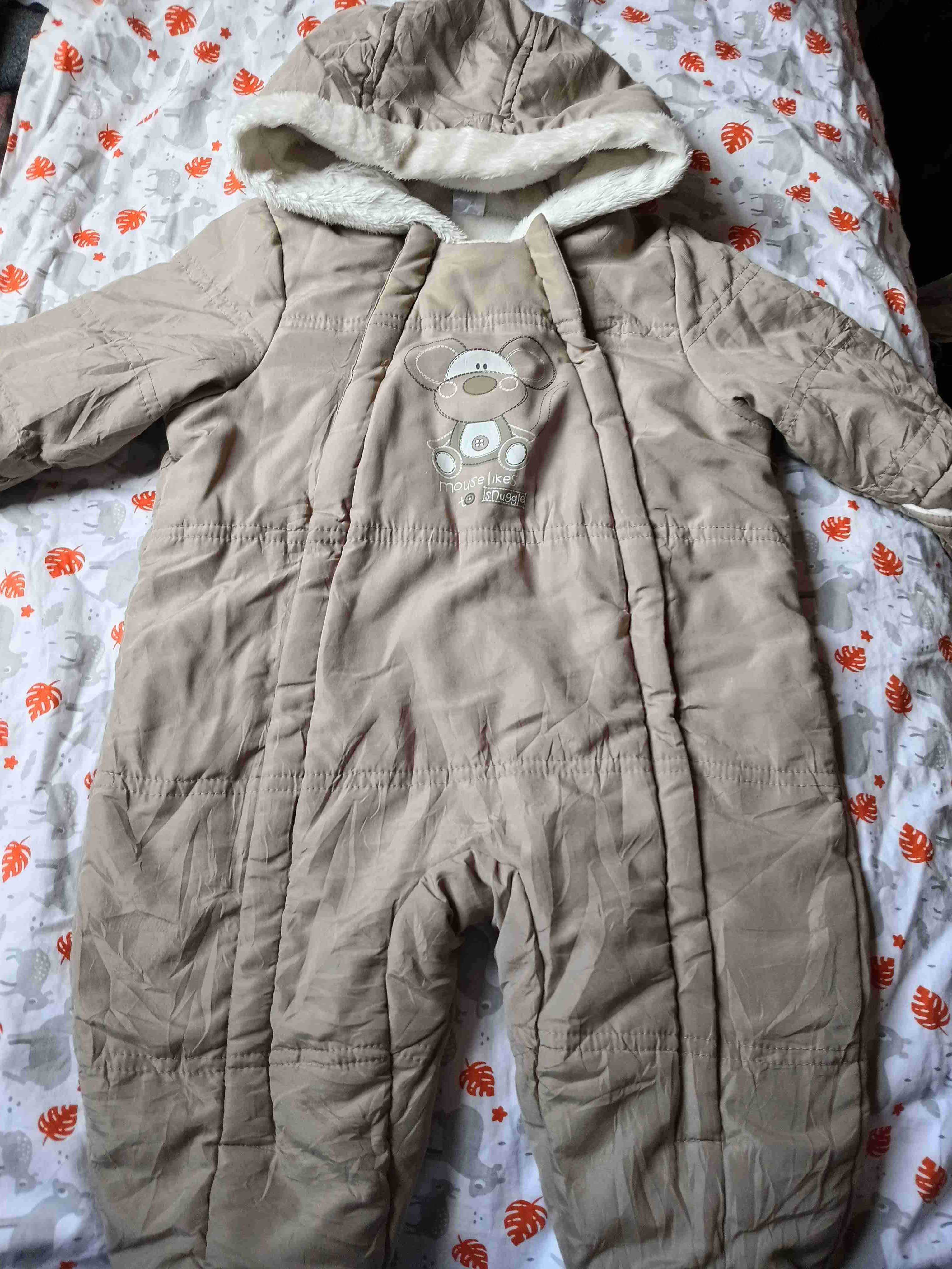 Enterito con chiporro para bebé talla 3 a 6 meses