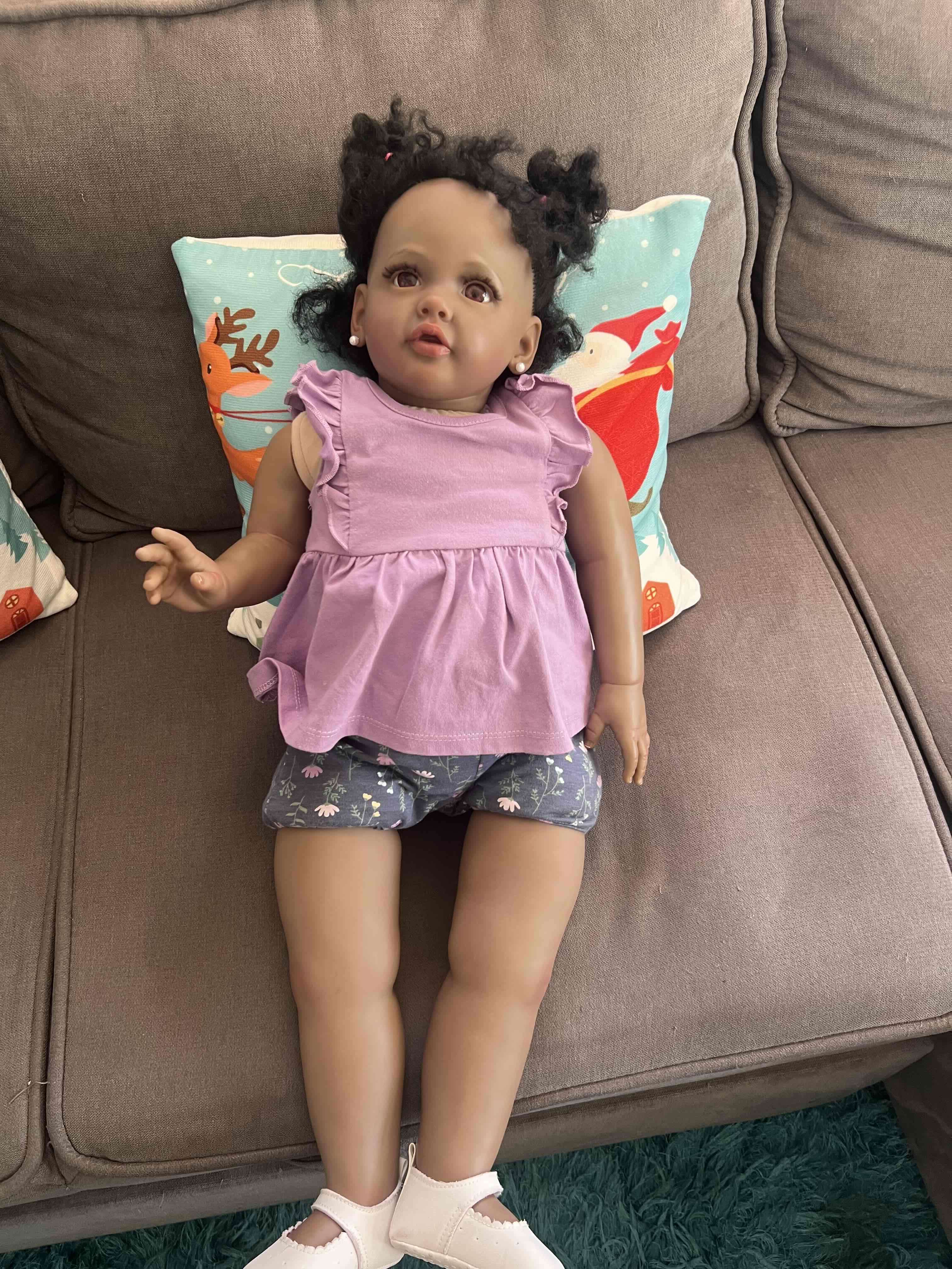 Muñeca bebé realista con vestido - 1