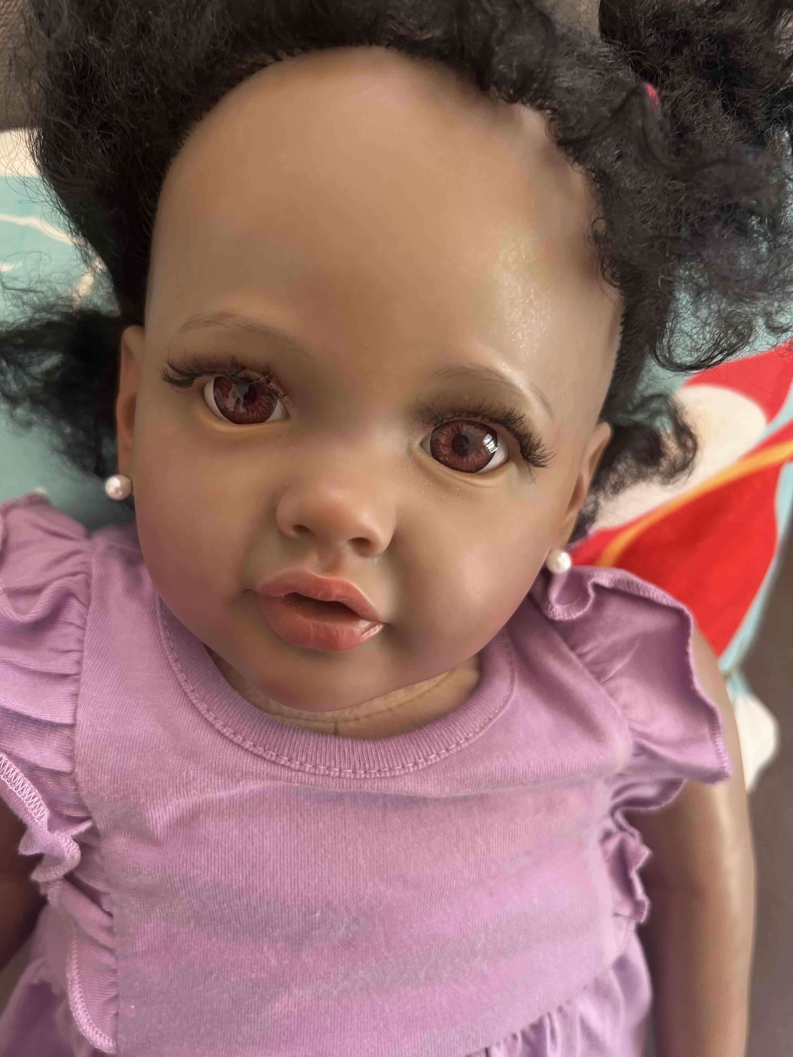 Muñeca bebé realista con vestido - 2