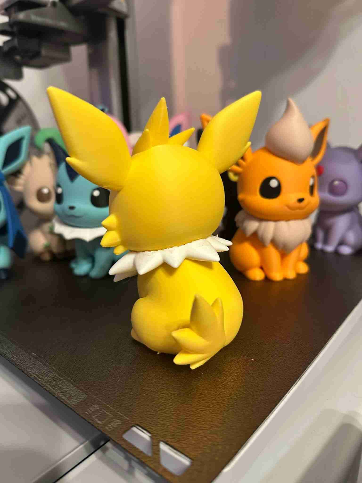 Figura 3D Pokémon Jolteon - miniatura 3
