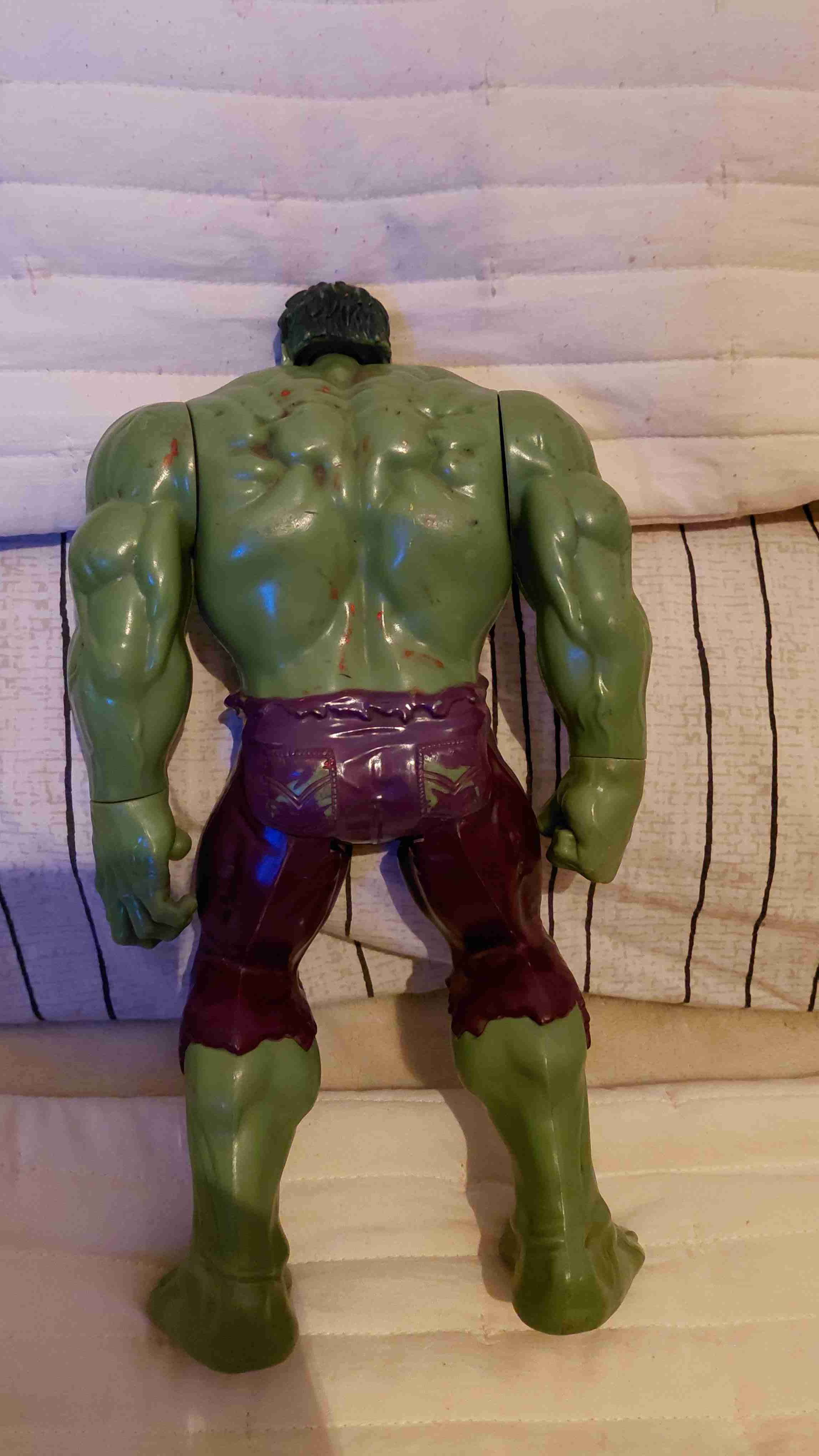 Figura de acción Hulk grande - miniatura 2