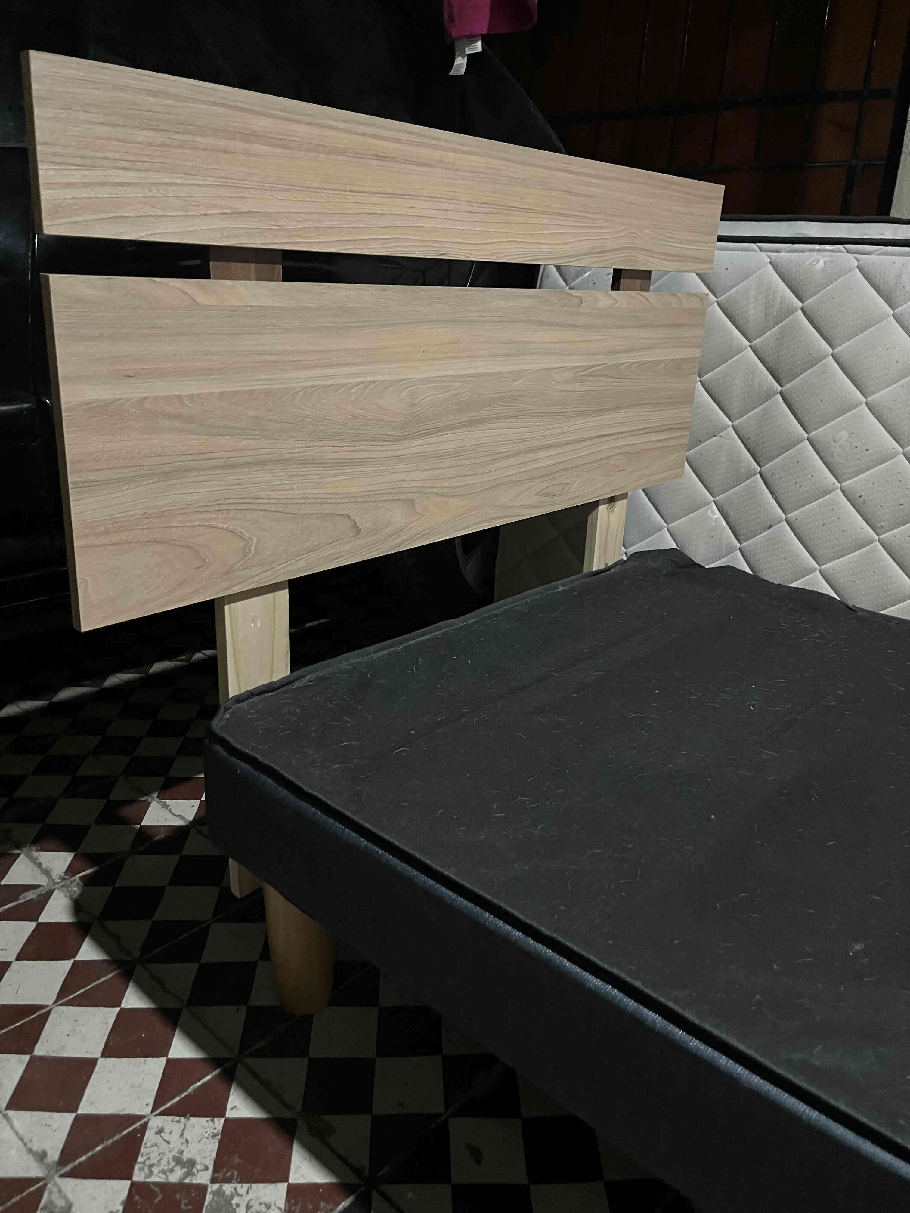 Cama con base de madera una plaza - 2