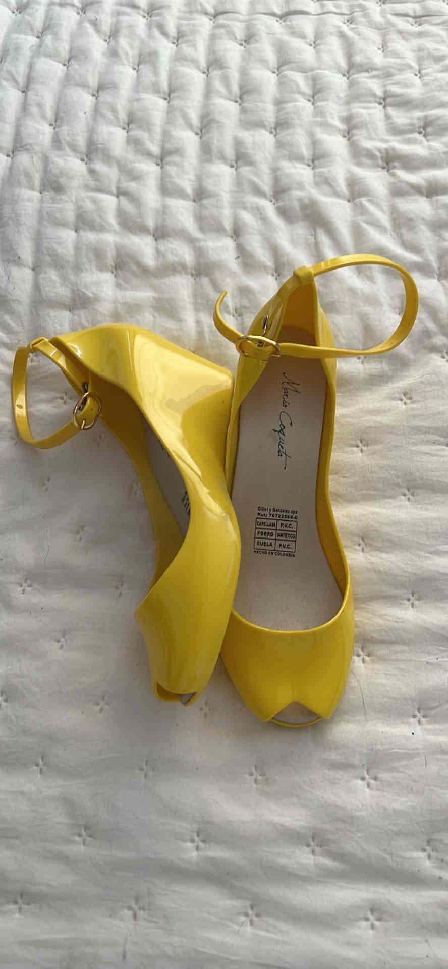 Uñero 37 Zapatos cuña beige metálico - 5