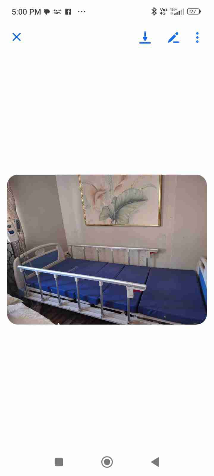 Cama clínica ajustable con barandas - 1