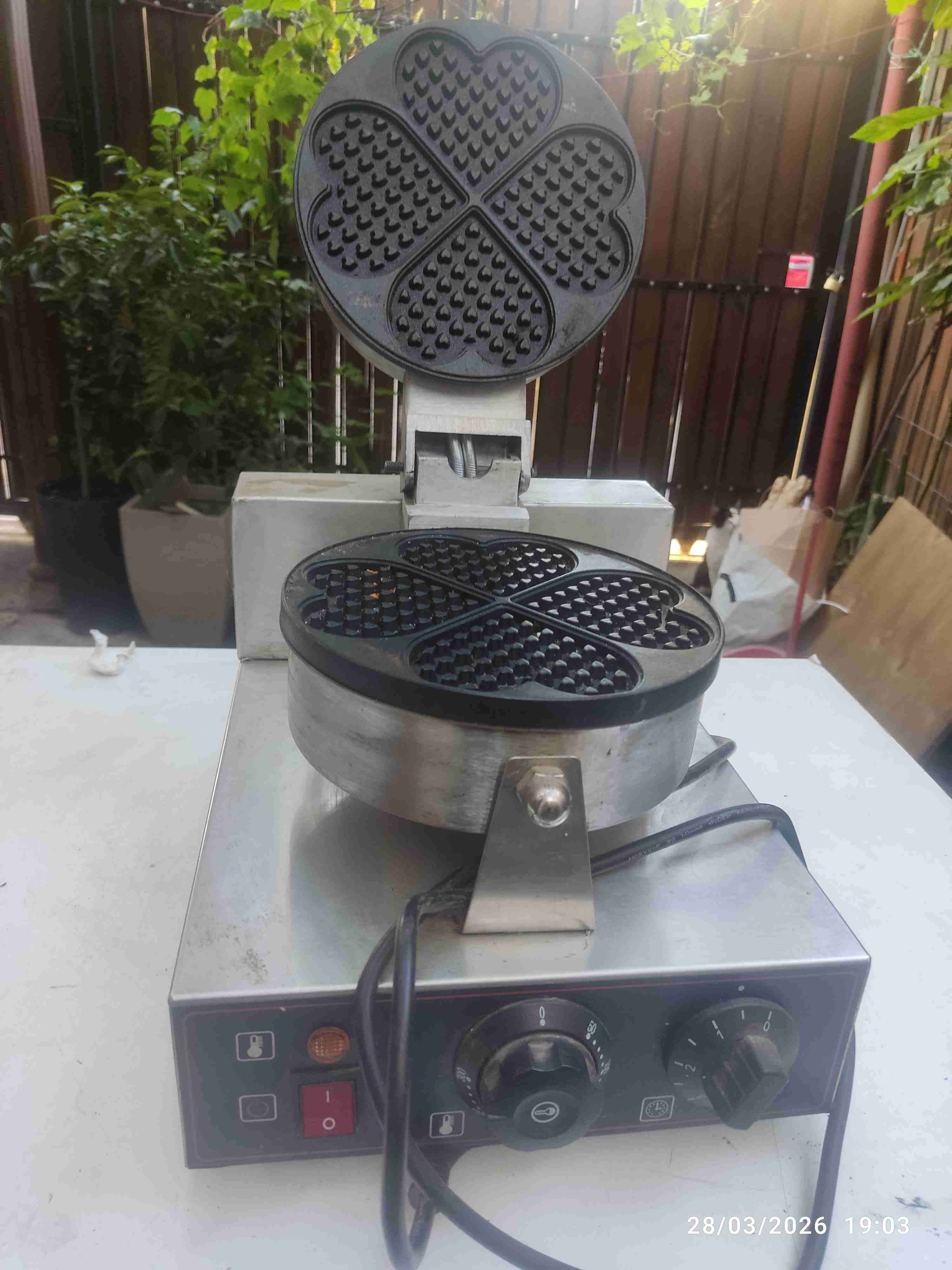 Máquina para waffles corazón - 1