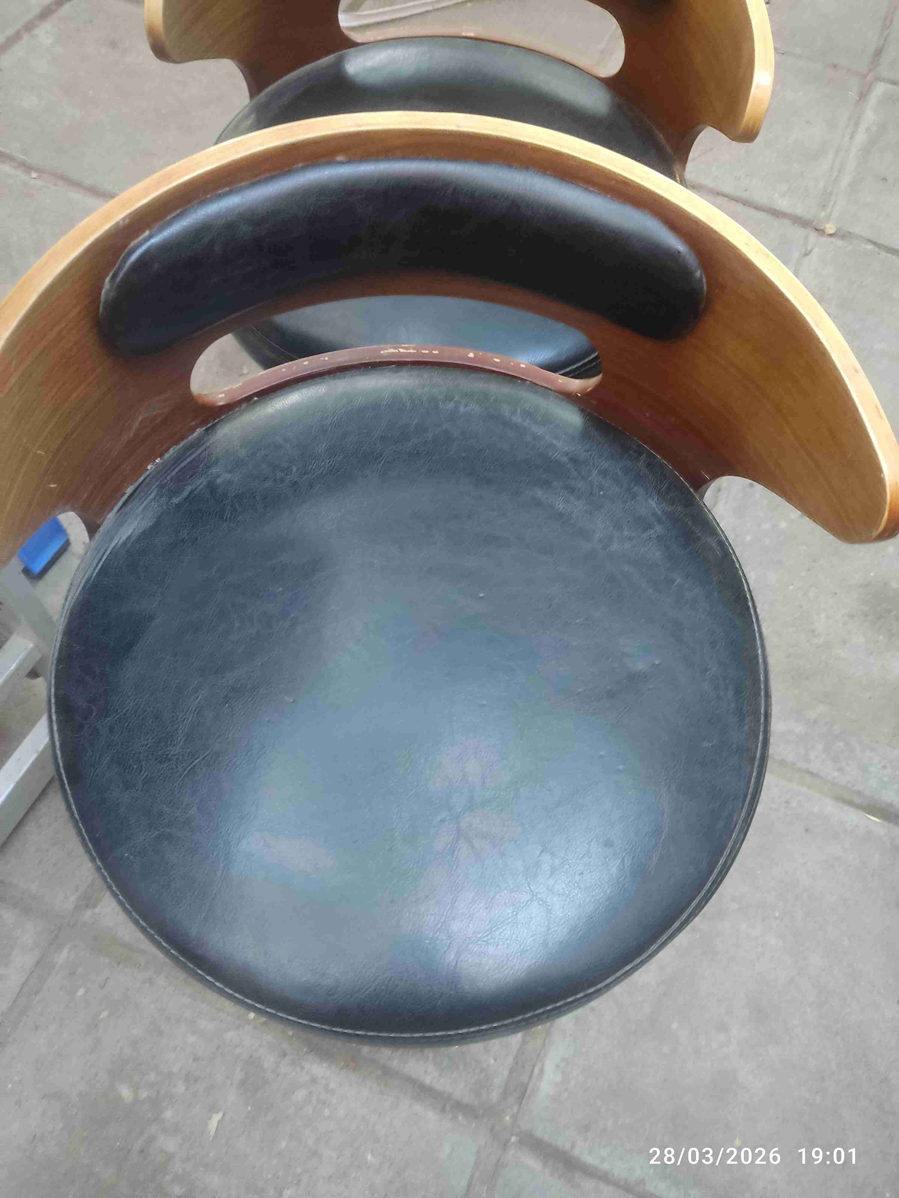 Silla de bar madera y cuero - miniatura 1