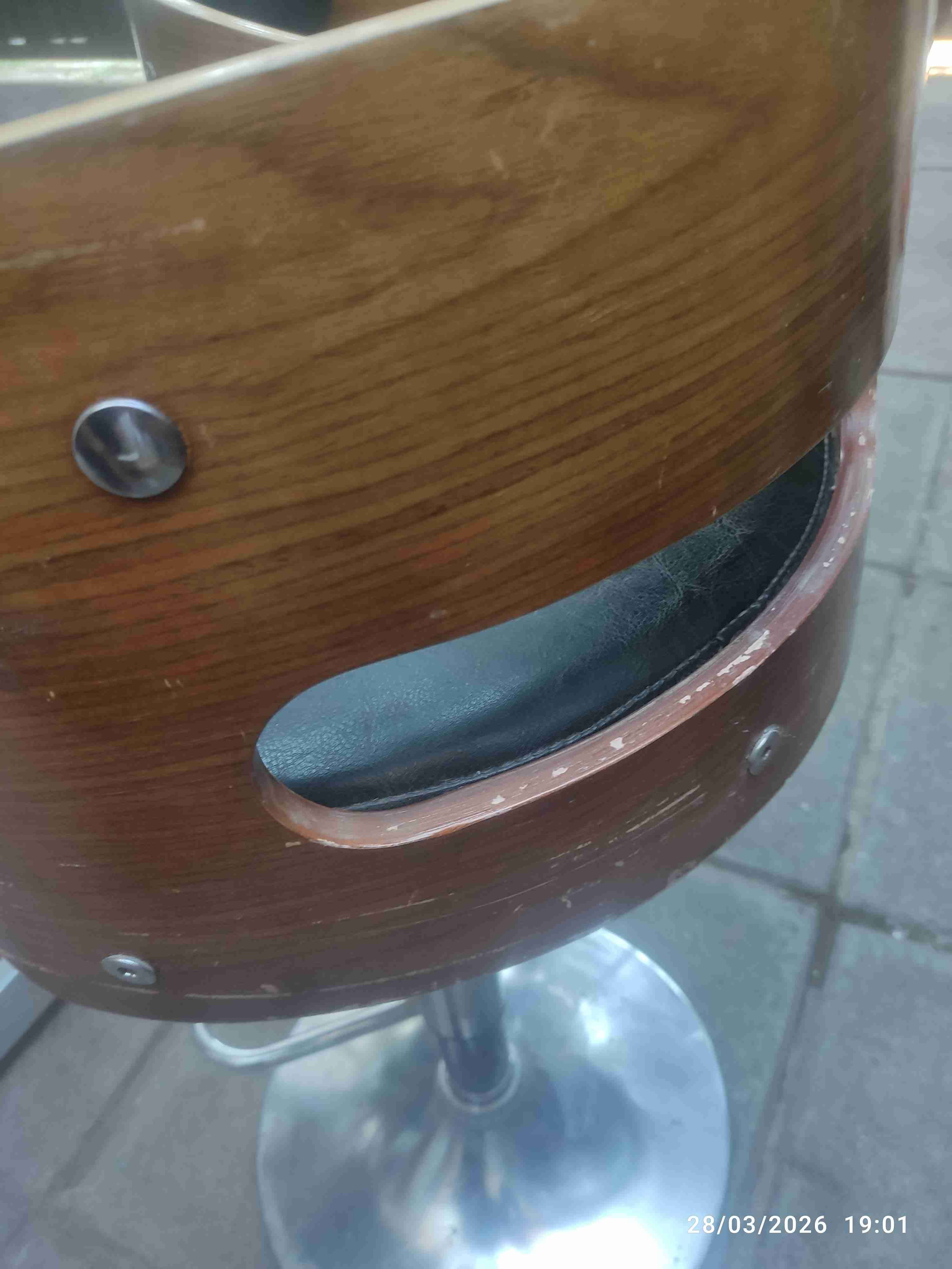 Silla de bar madera y cuero - miniatura 3