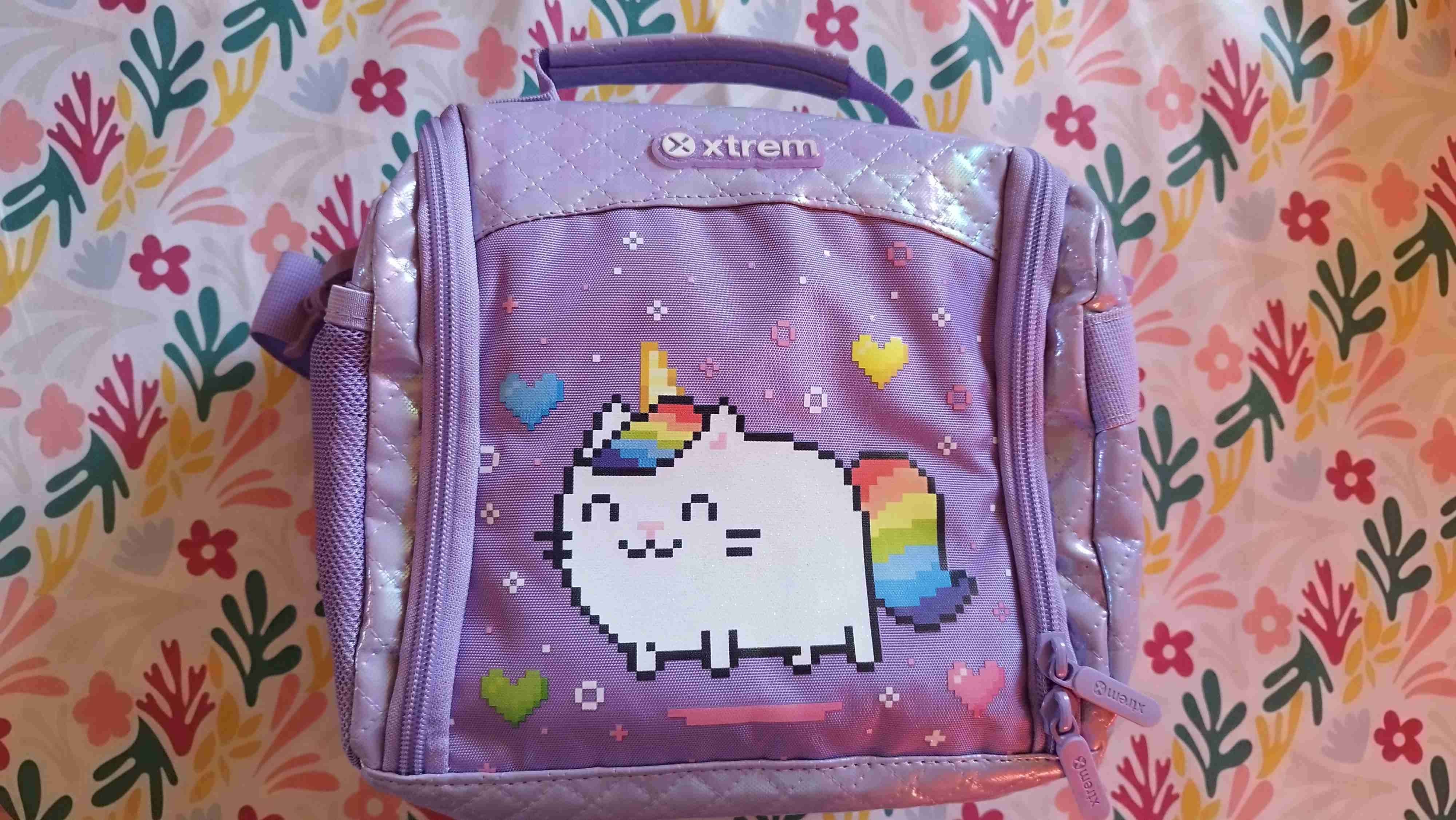 Lonchera morada con unicornio - 1