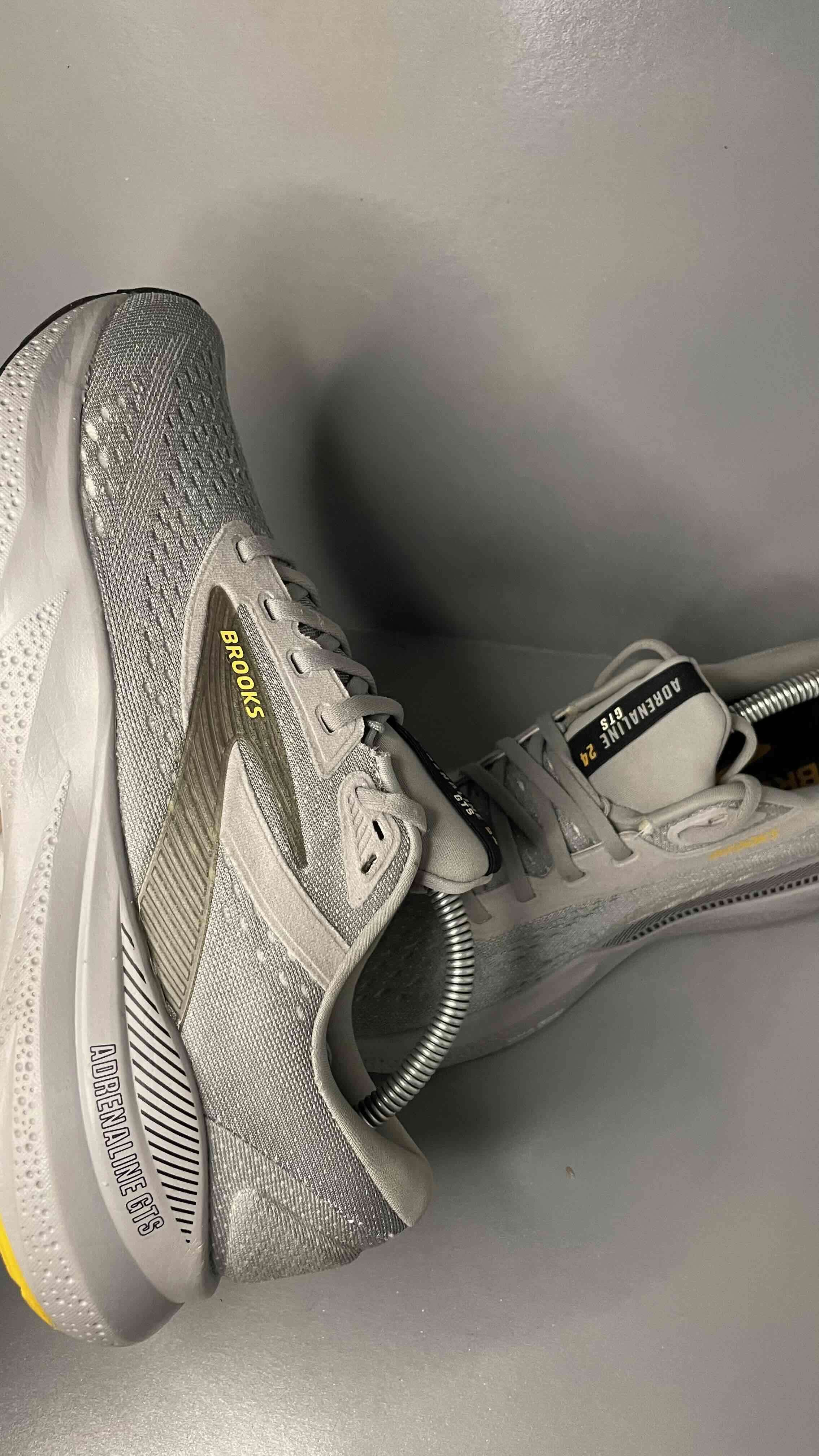 Zapatillas Brooks Adrenaline GTS 24 grises - 2