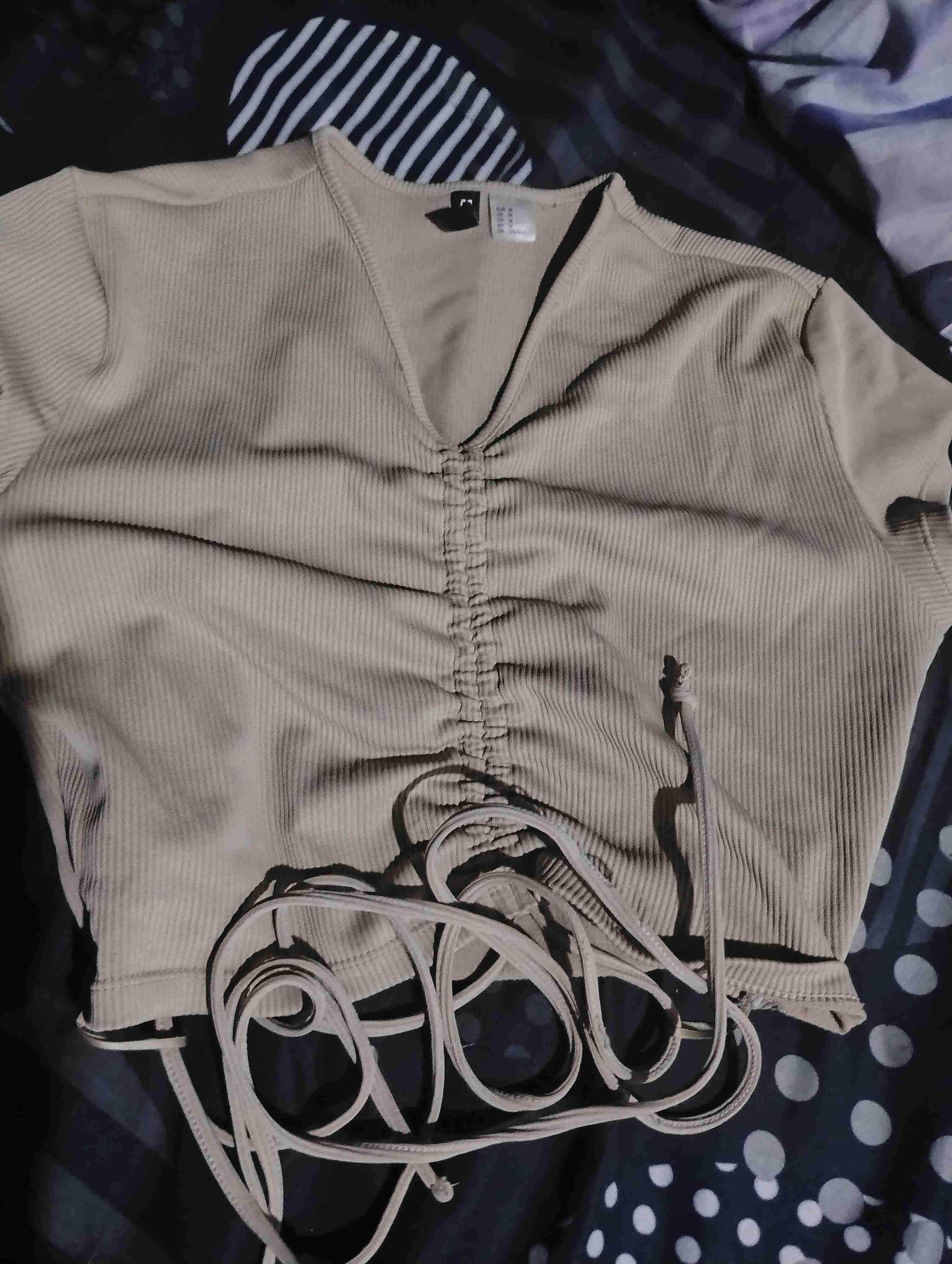 Top beige acanalado ajustable - 1