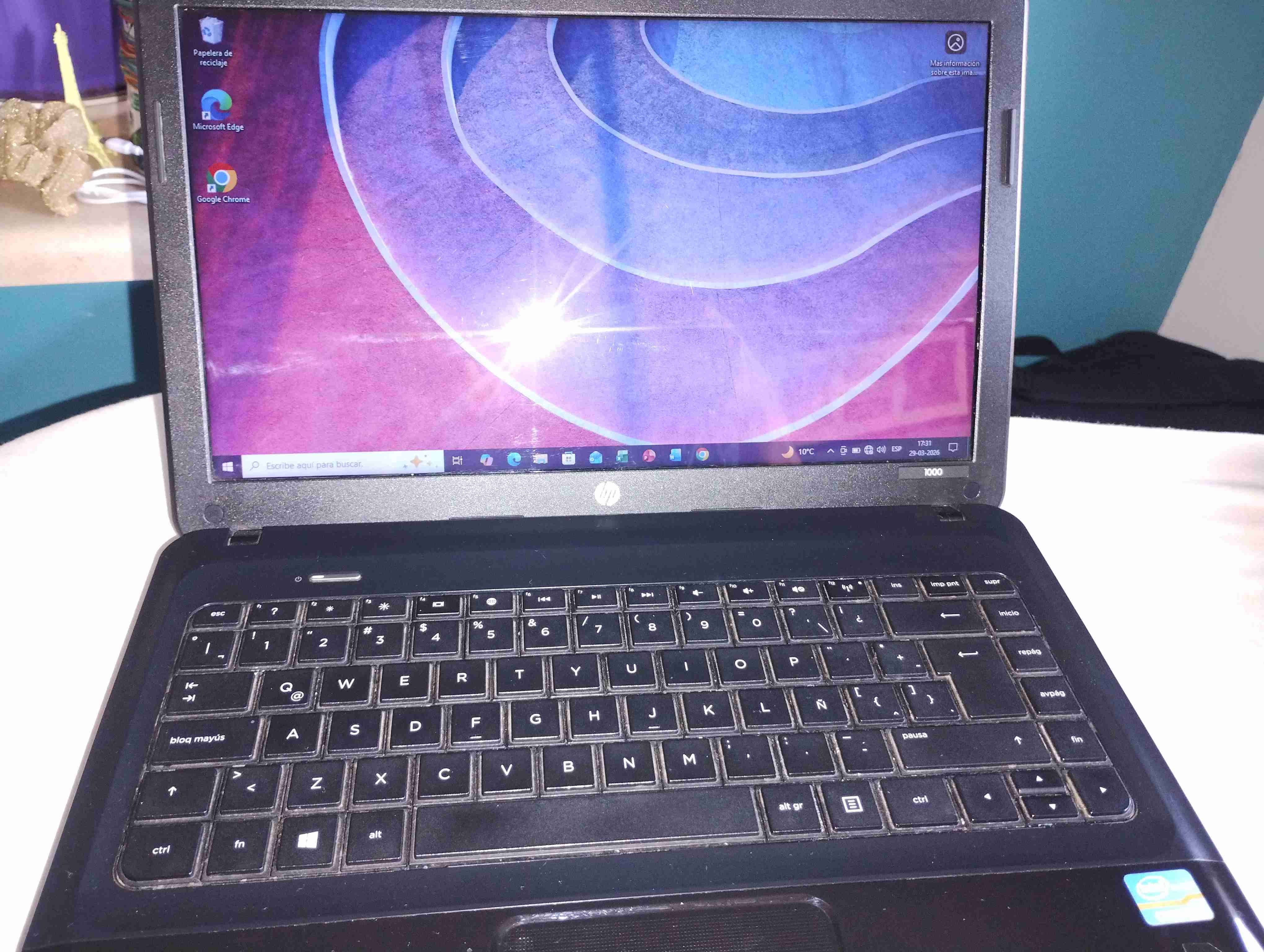Notebook HP negro - 3