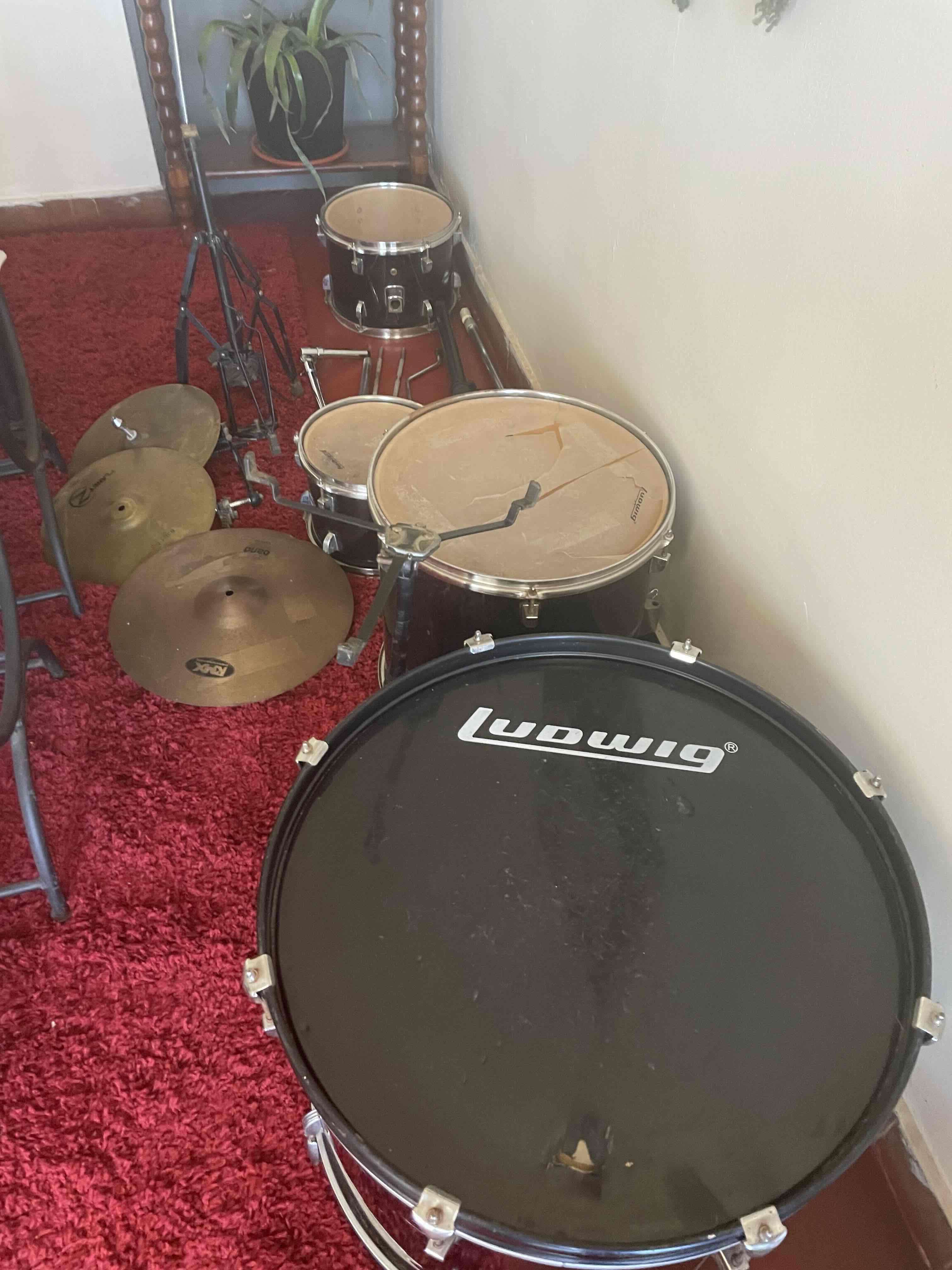 Se vende batería de musica - 5