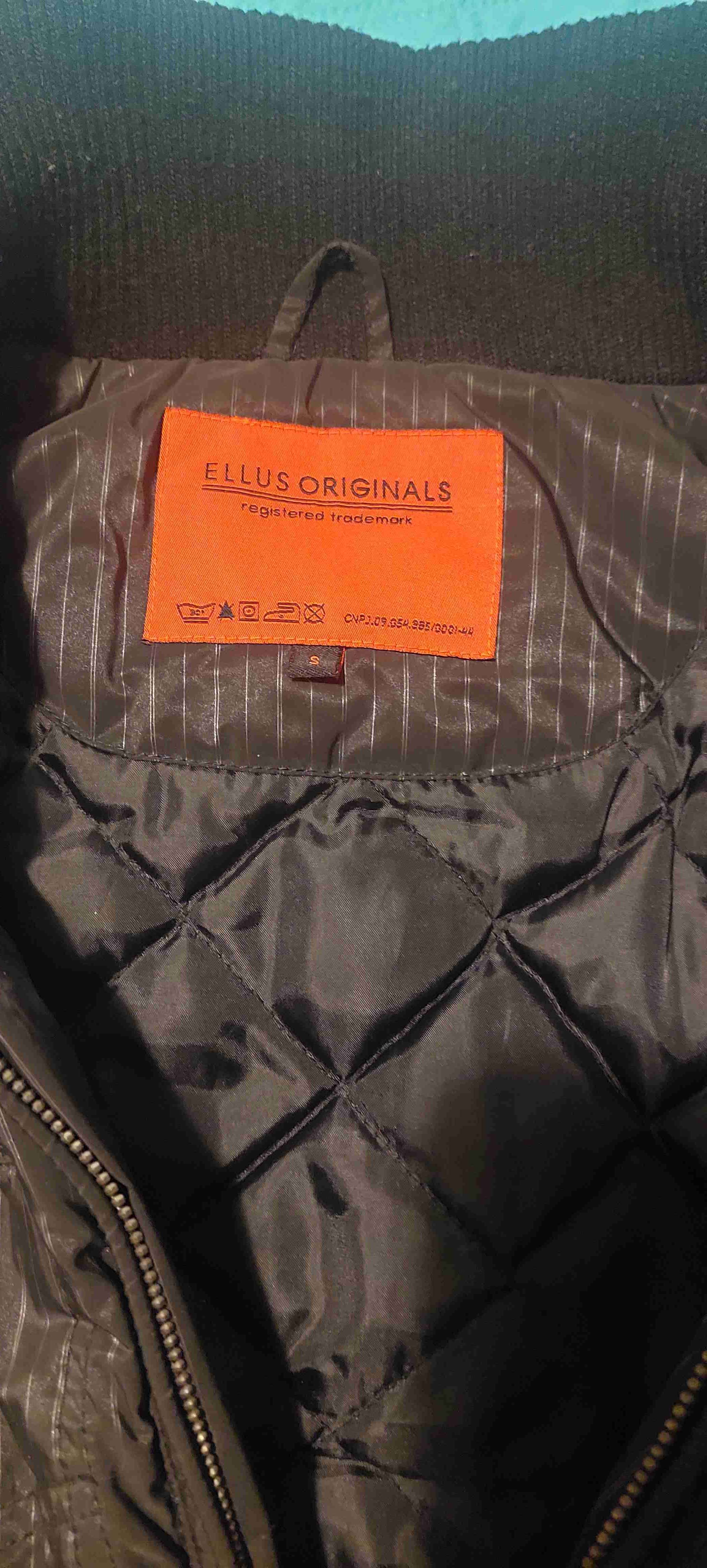 Parka ELLUS negra con cierre - 3