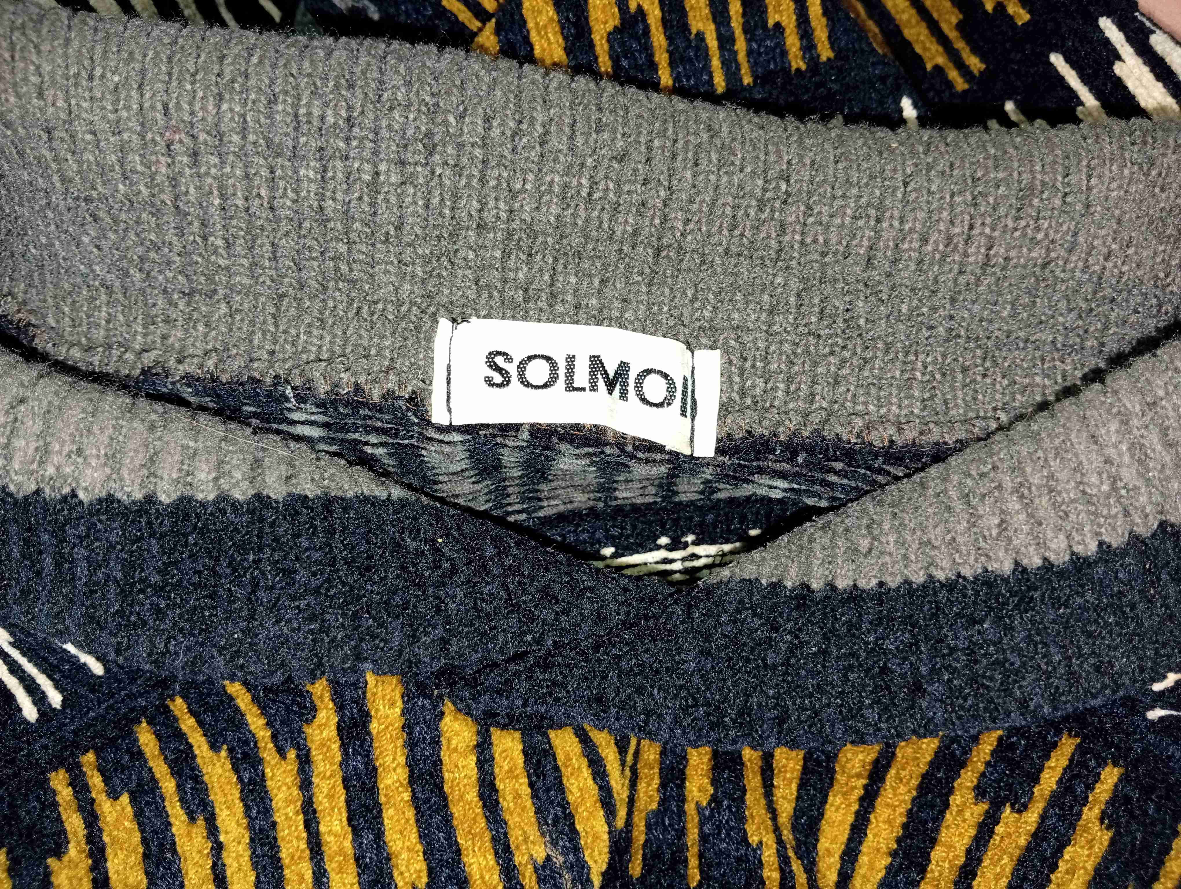 Suéter con patrón geométrico - miniatura 3