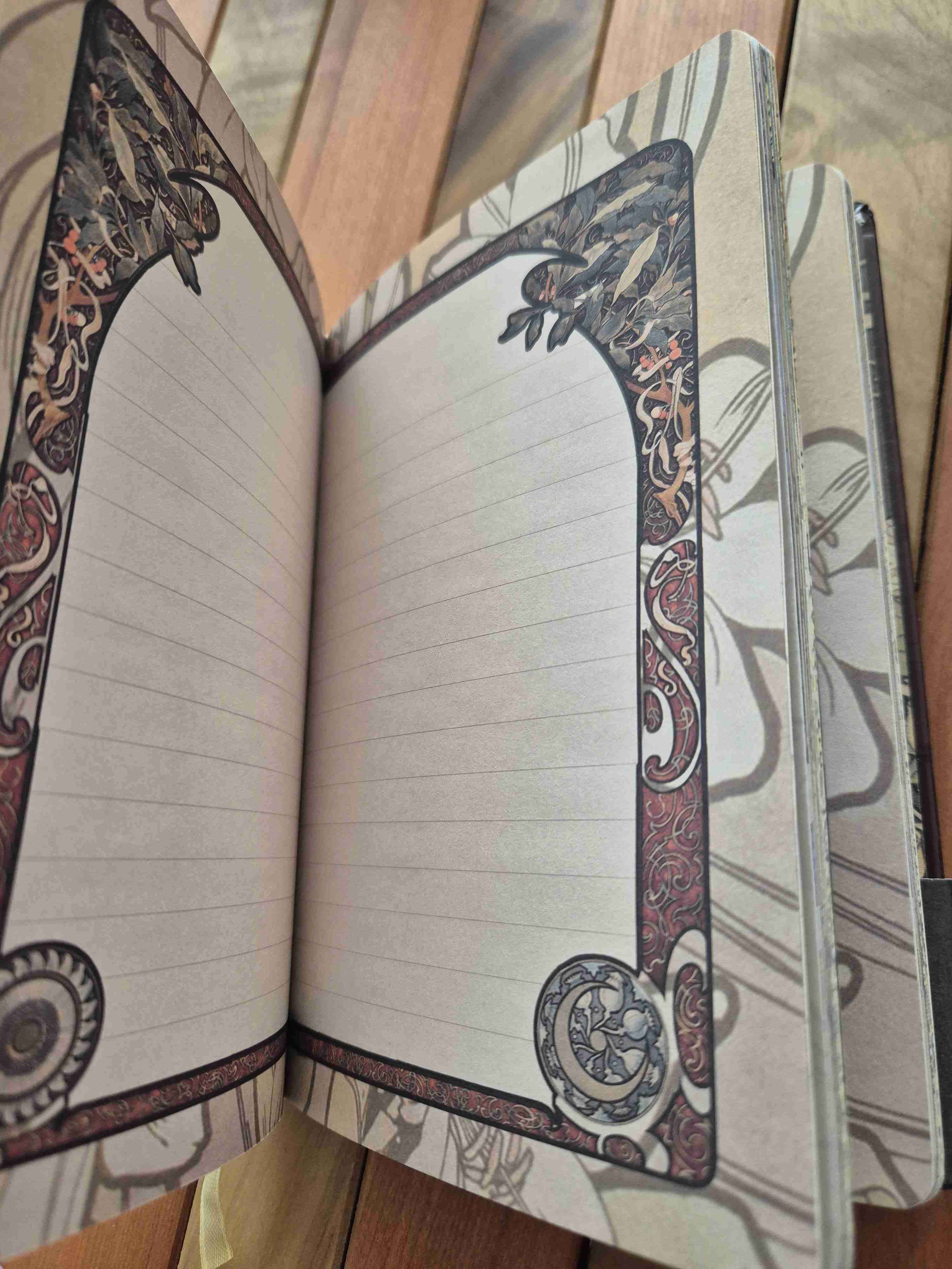 Cuaderno Alphonse Maria Mucha - 4