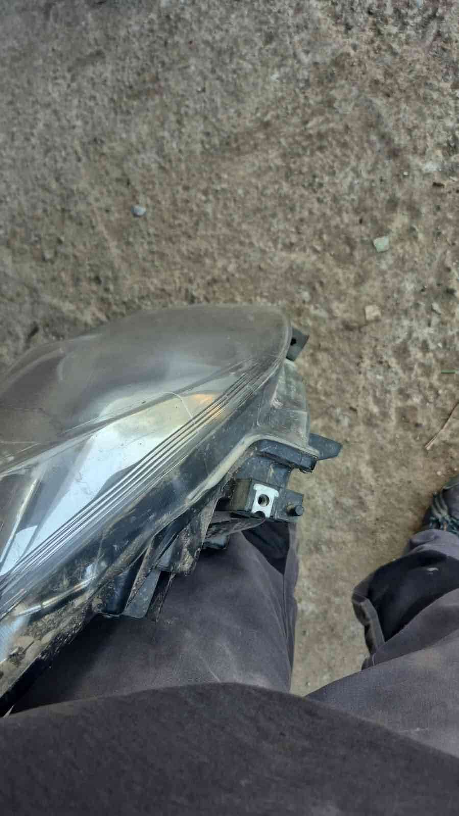 Vendo óptico derecho Mazda bt50 original - miniatura 3