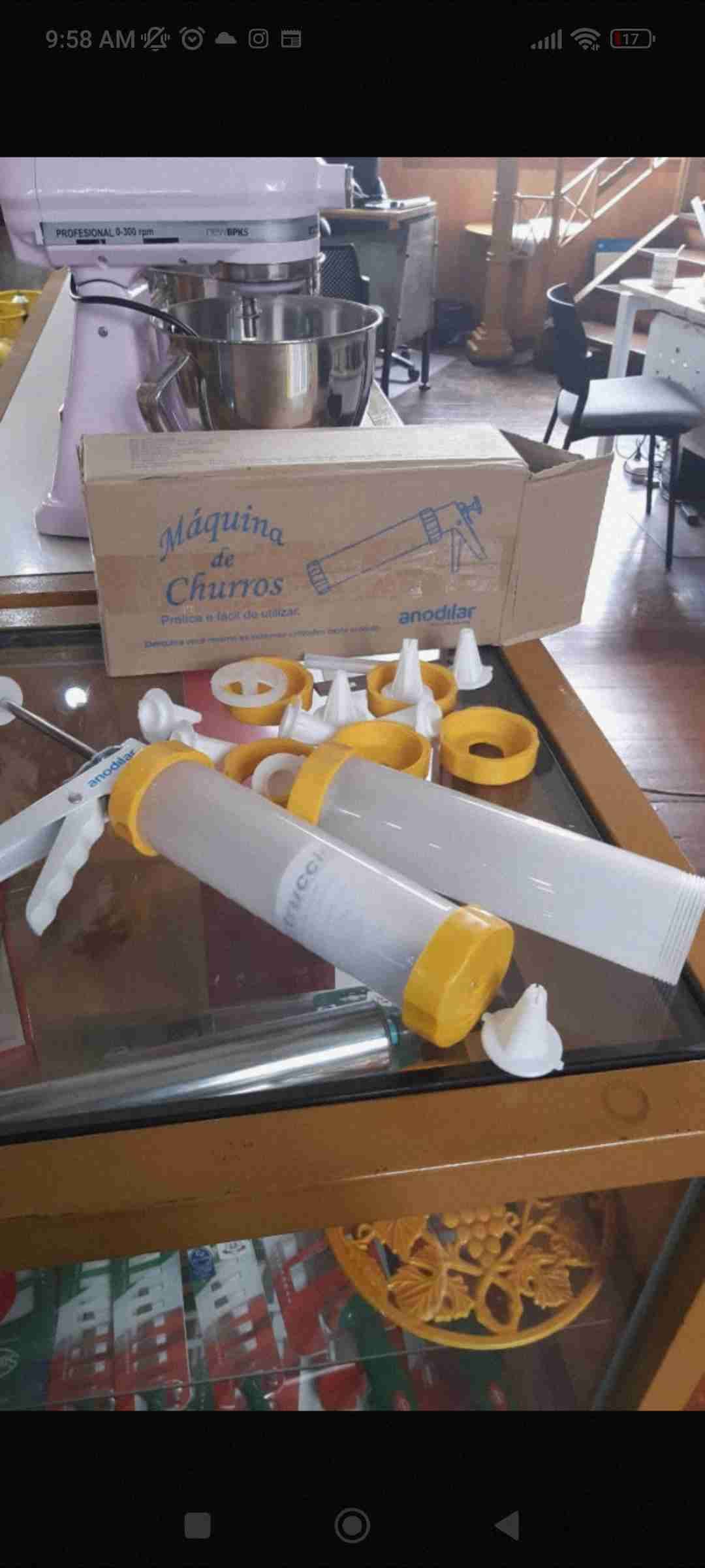 Máquina manual para hacer churros - miniatura 1