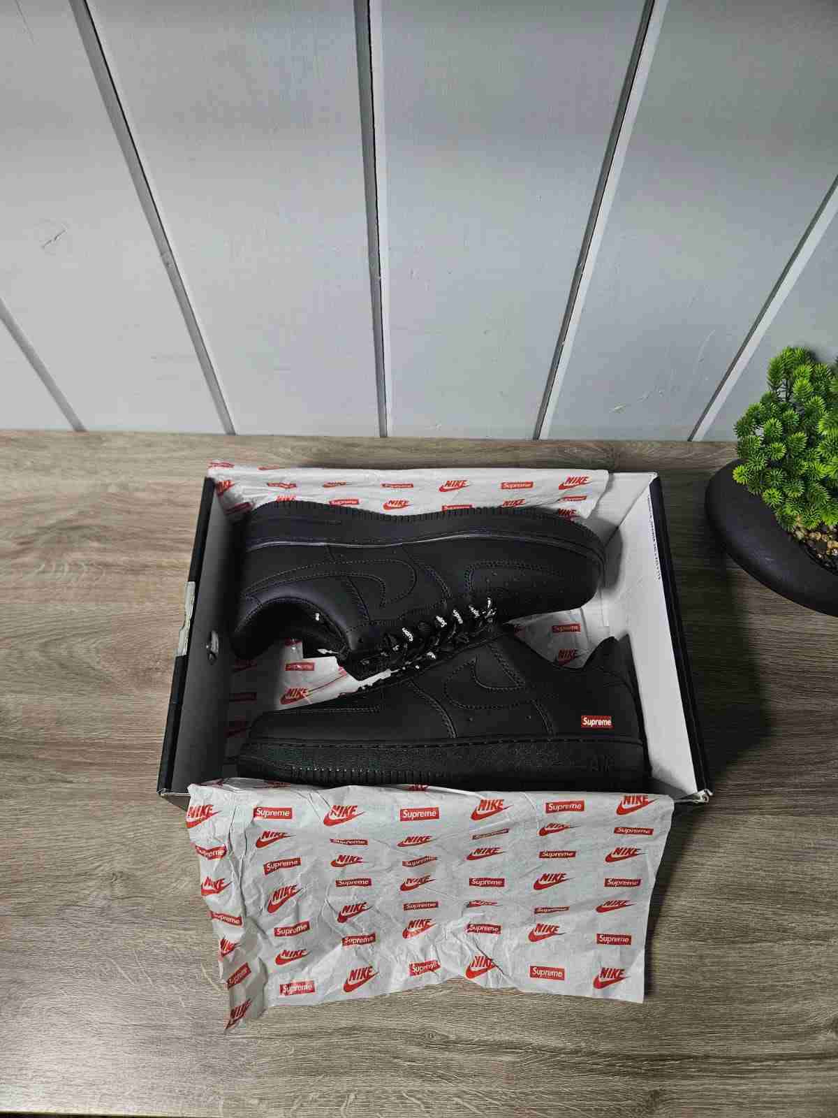 Zapatillas Airforce 1 x supreme negras nike - 1