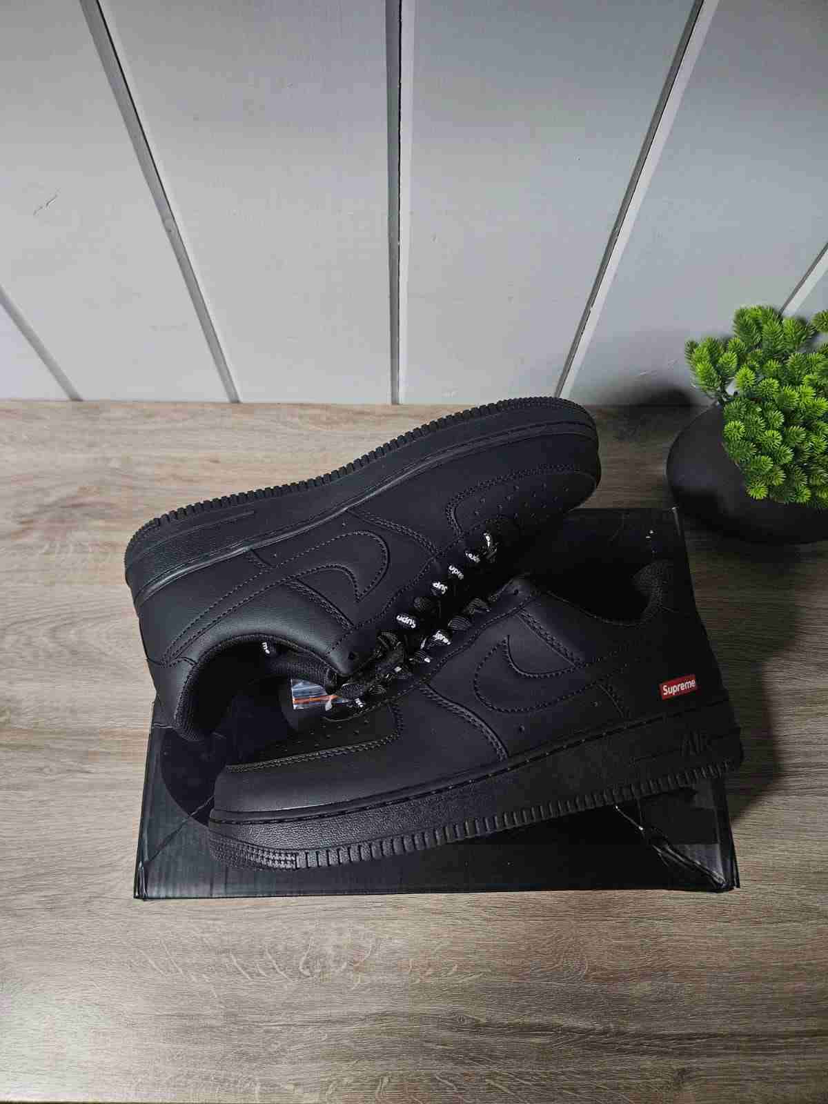 Zapatillas Airforce 1 x supreme negras nike - 2