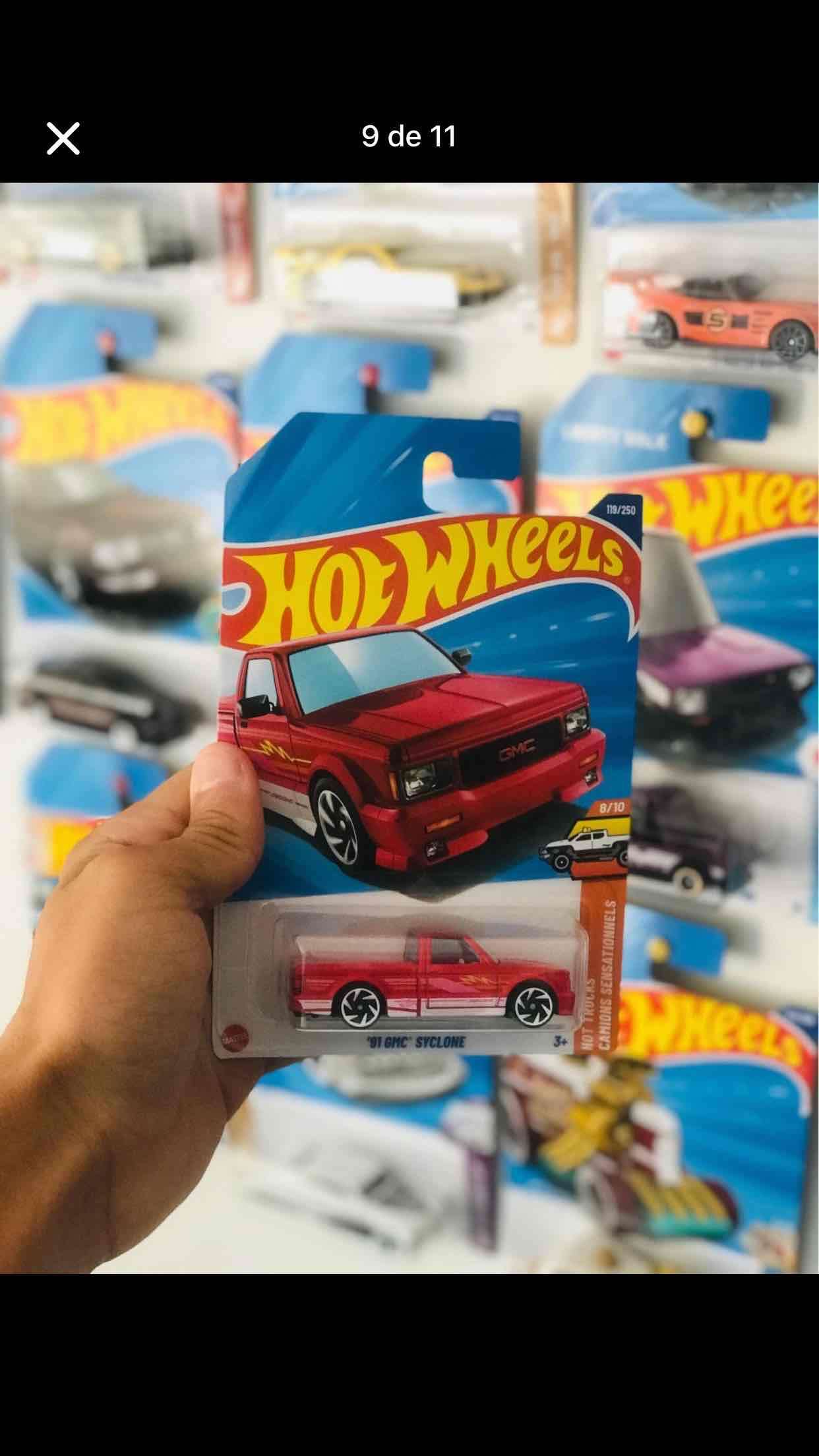 Auto de juguete Hot Wheels amarillo - miniatura 3